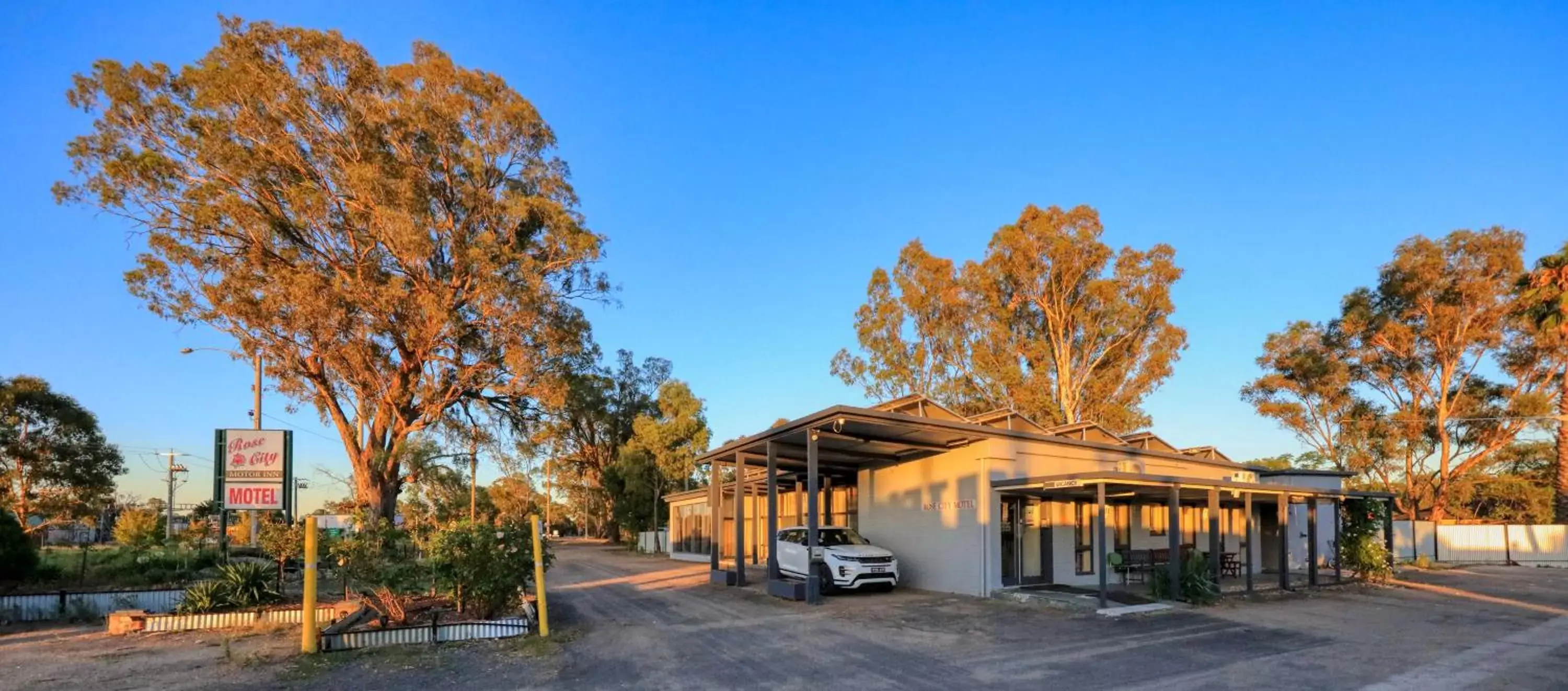 Property Building in Rose City Motor Inn