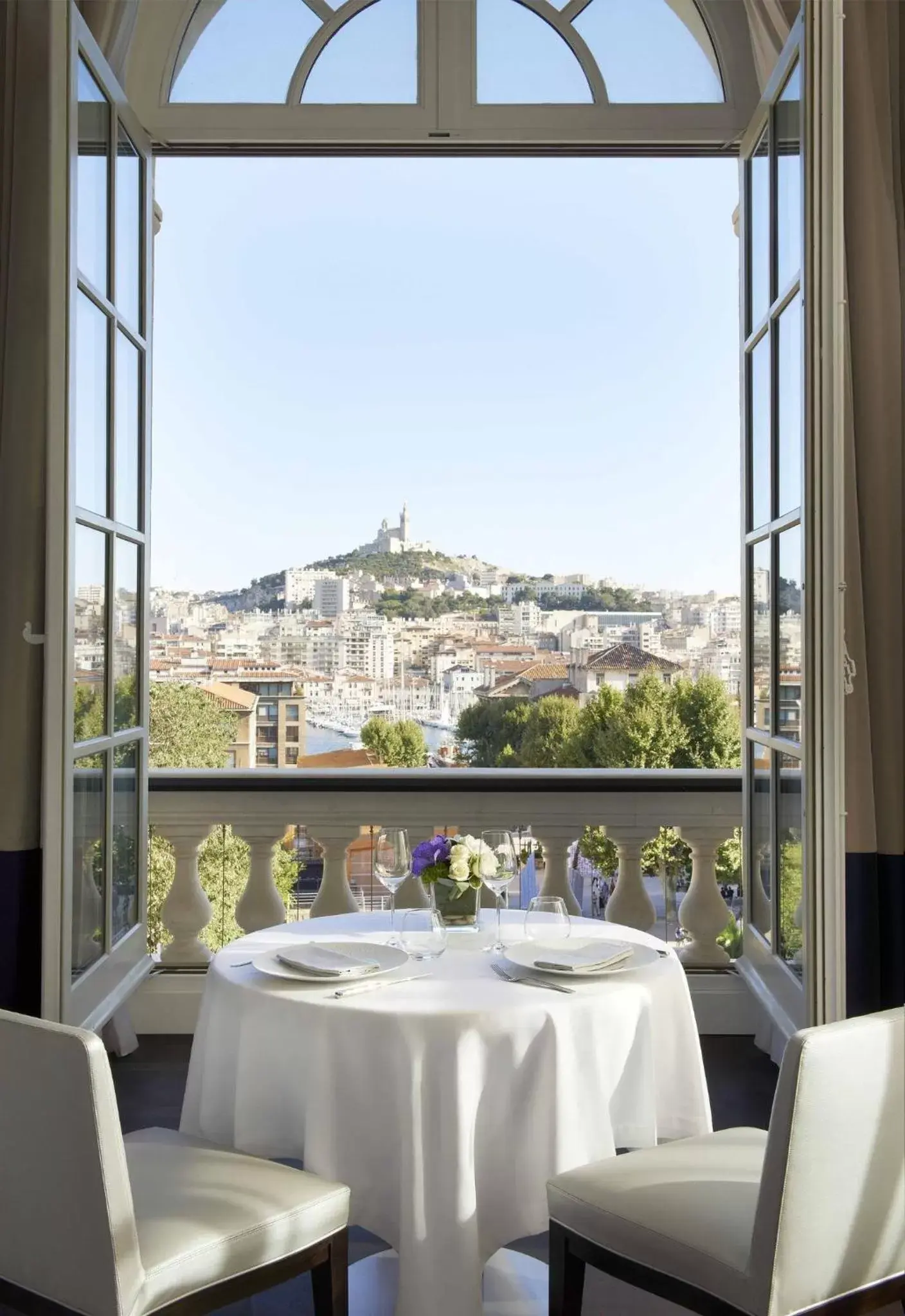 Restaurant/places to eat in InterContinental Marseille - Hotel Dieu, an IHG Hotel