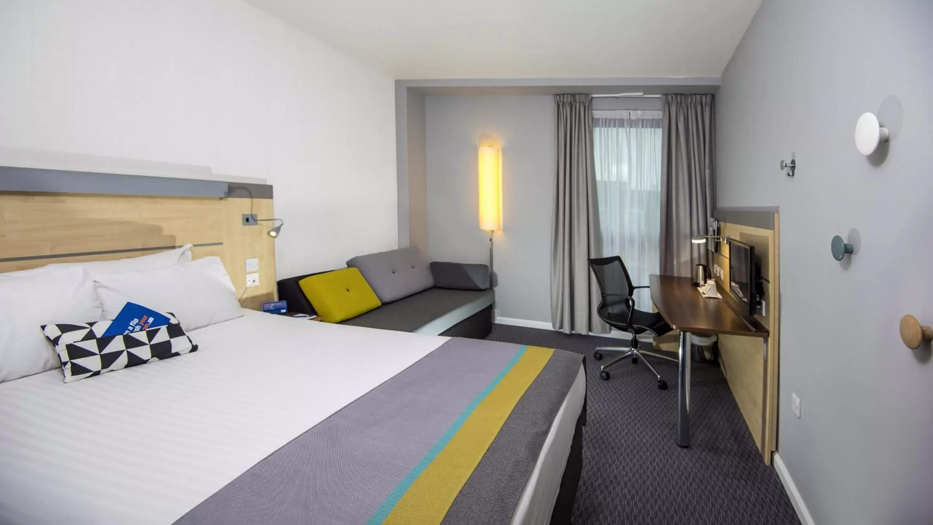 Photo of the whole room in Holiday Inn Express Hull City Centre, an IHG Hotel
