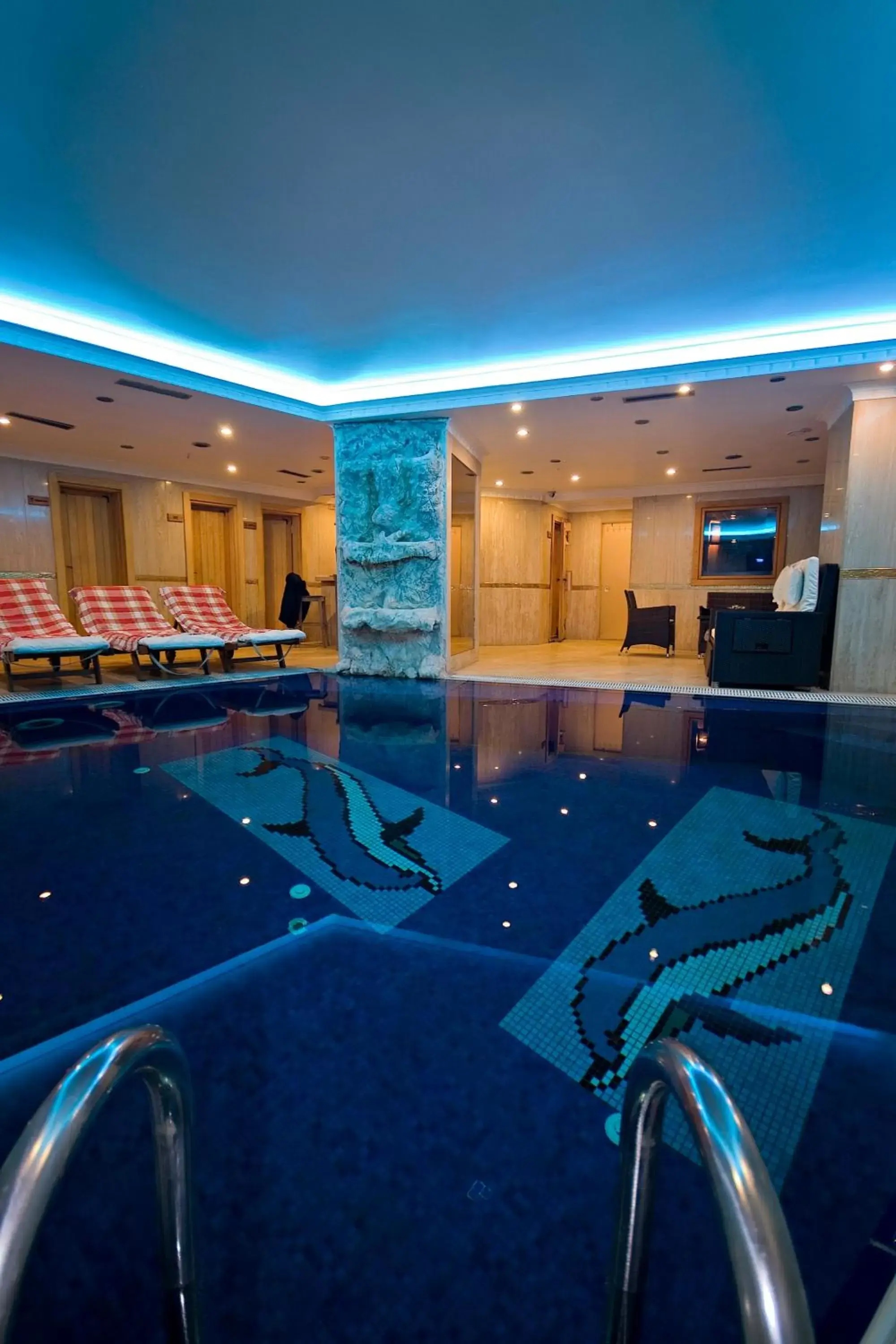 Spring, Swimming Pool in Aspen Hotel Istanbul