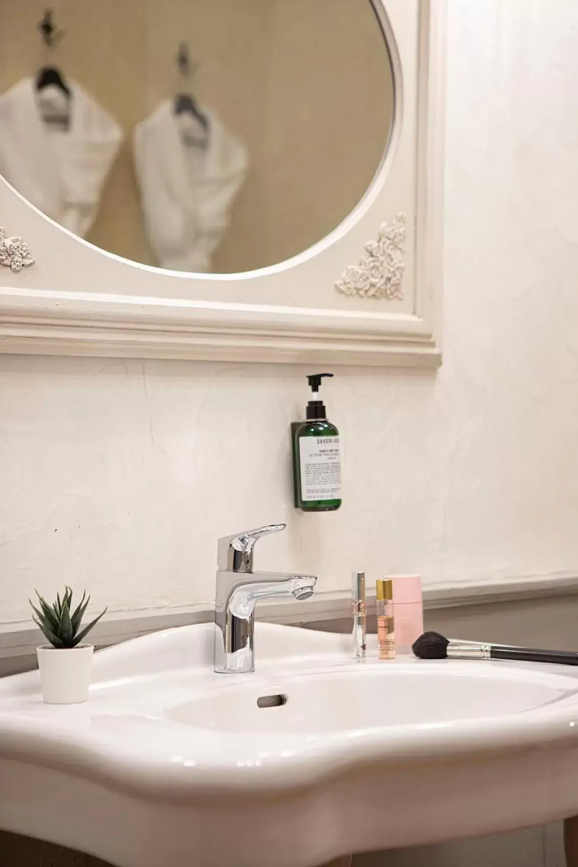 Bathroom in Les Suites de Sautet