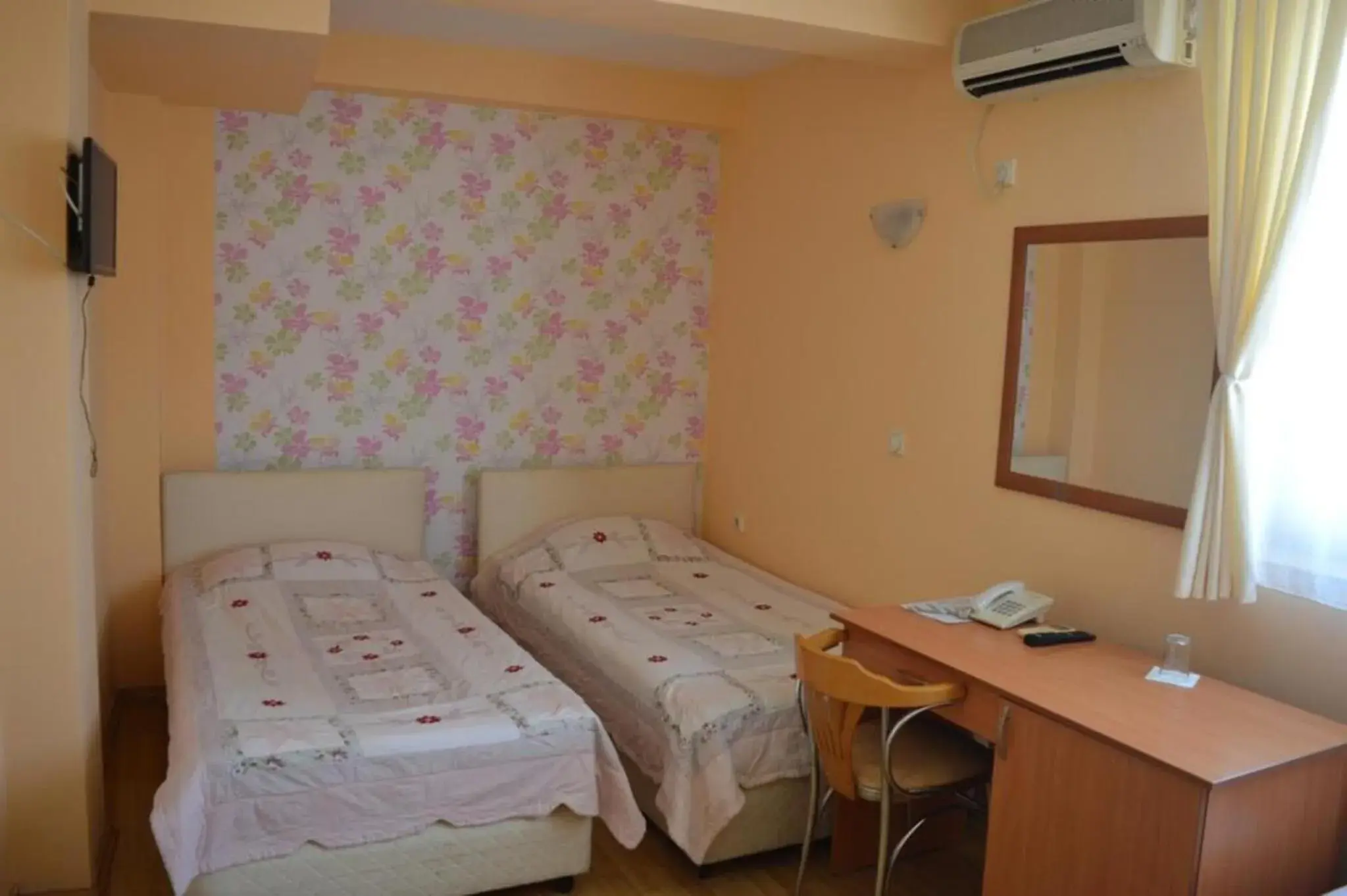 Photo of the whole room, Bed in HOTEL VIP SKOPJE