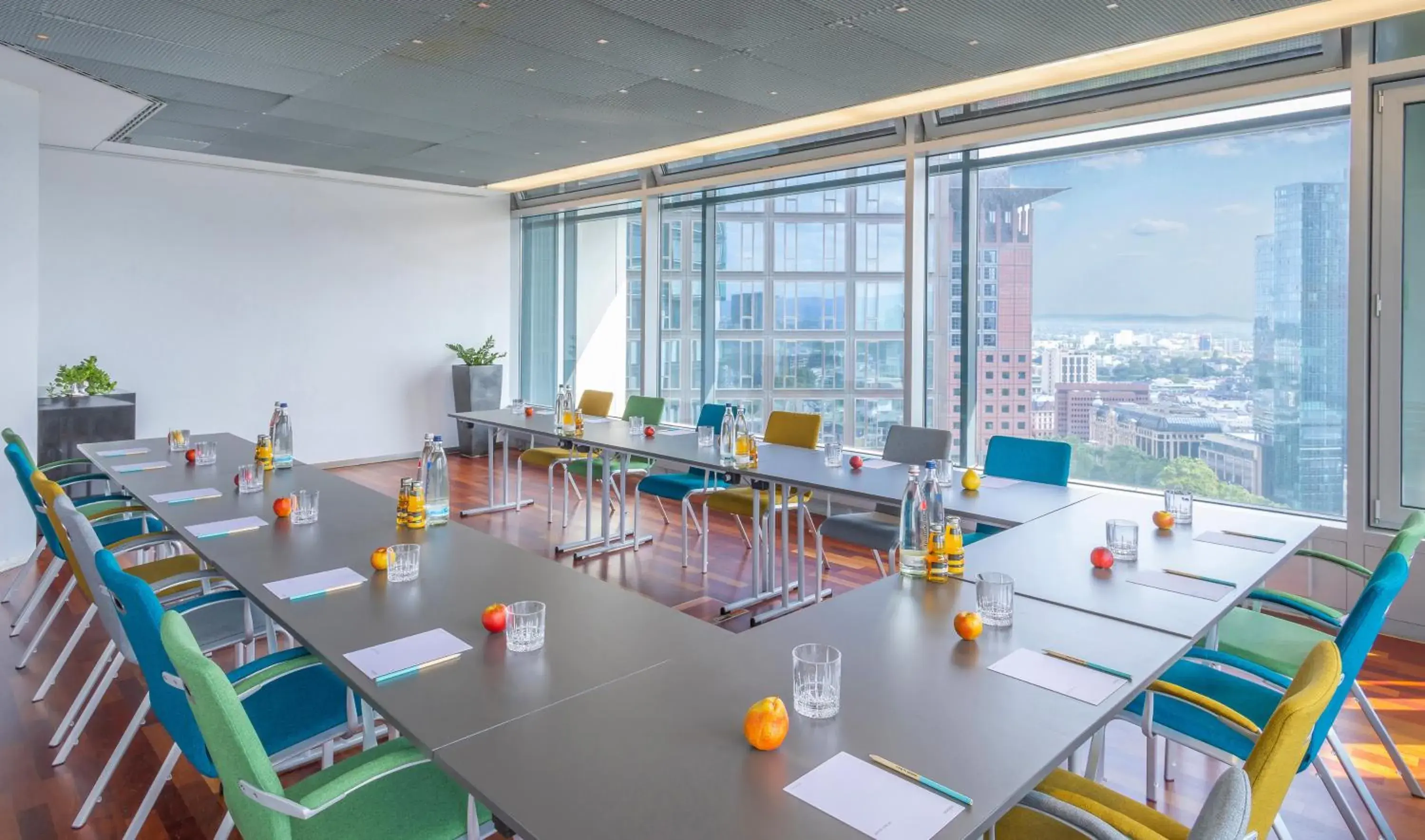 Meeting/conference room in INNSiDE by Meliá Frankfurt Eurotheum