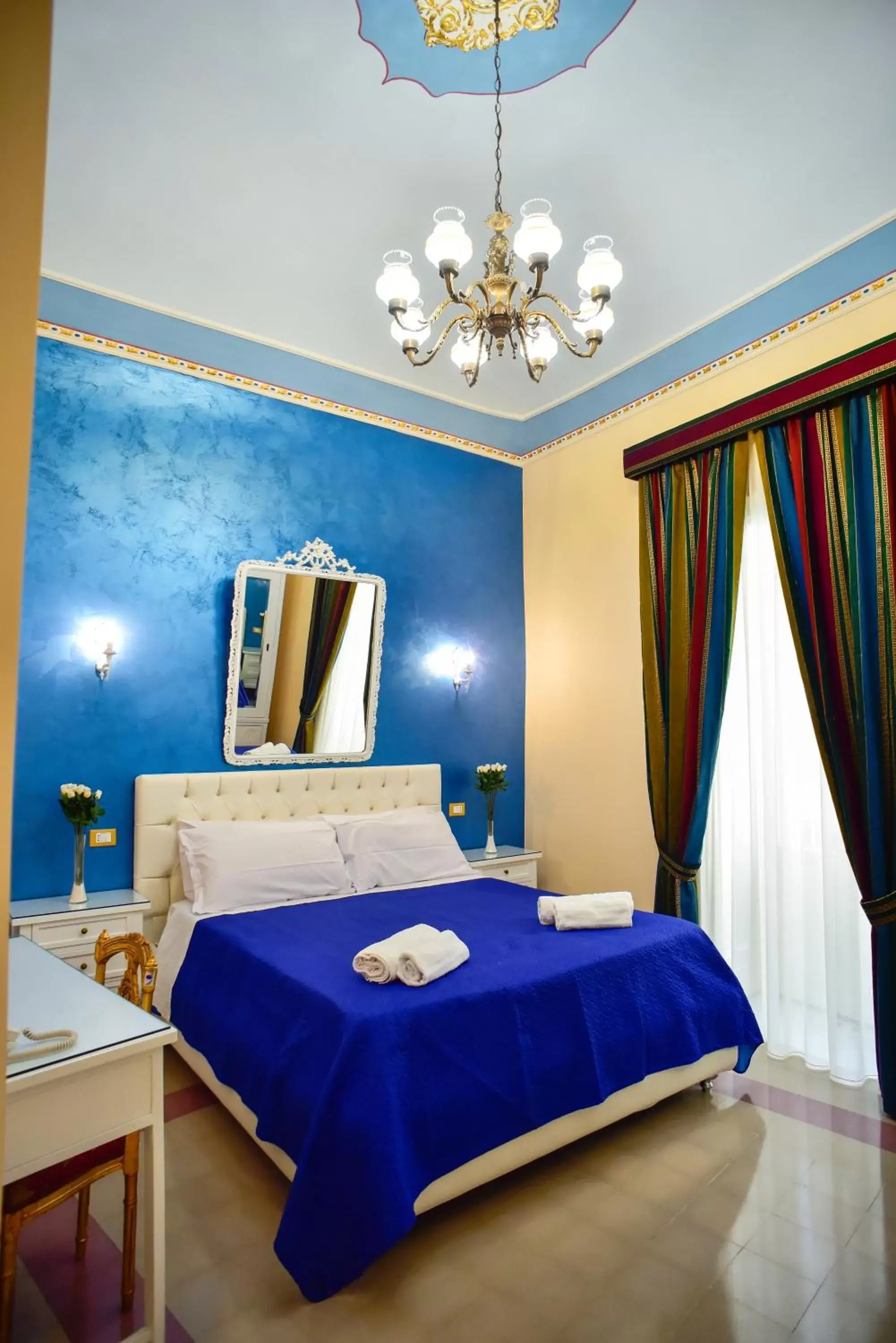 Bedroom, Bed in Palazzo degli Affreschi