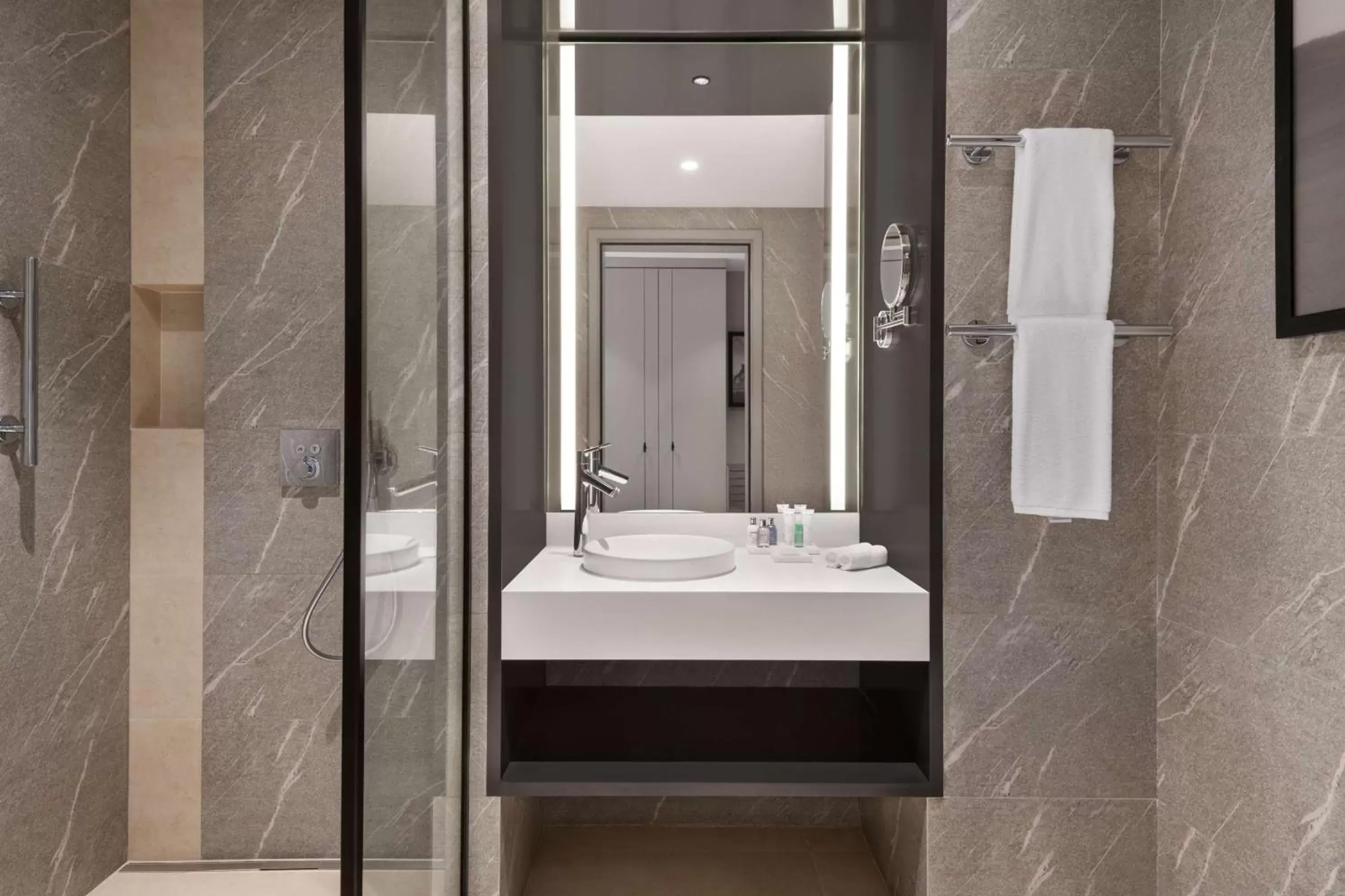 Shower, Bathroom in Radisson Blu Hotel Riyadh Convention and Exhibition Center