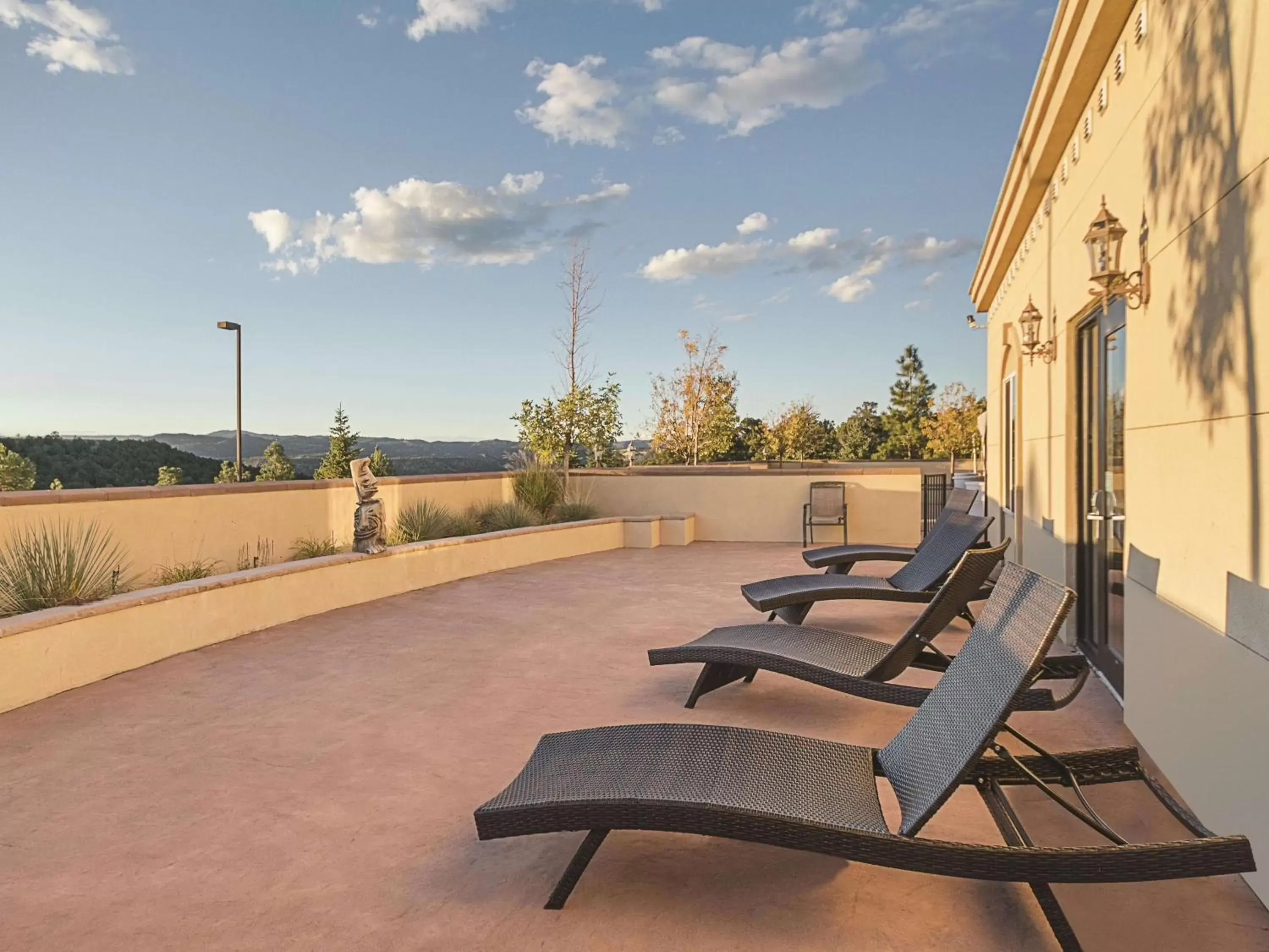 Property building in La Quinta by Wyndham Trinidad Property building in La Quinta by Wyndham Trinidad