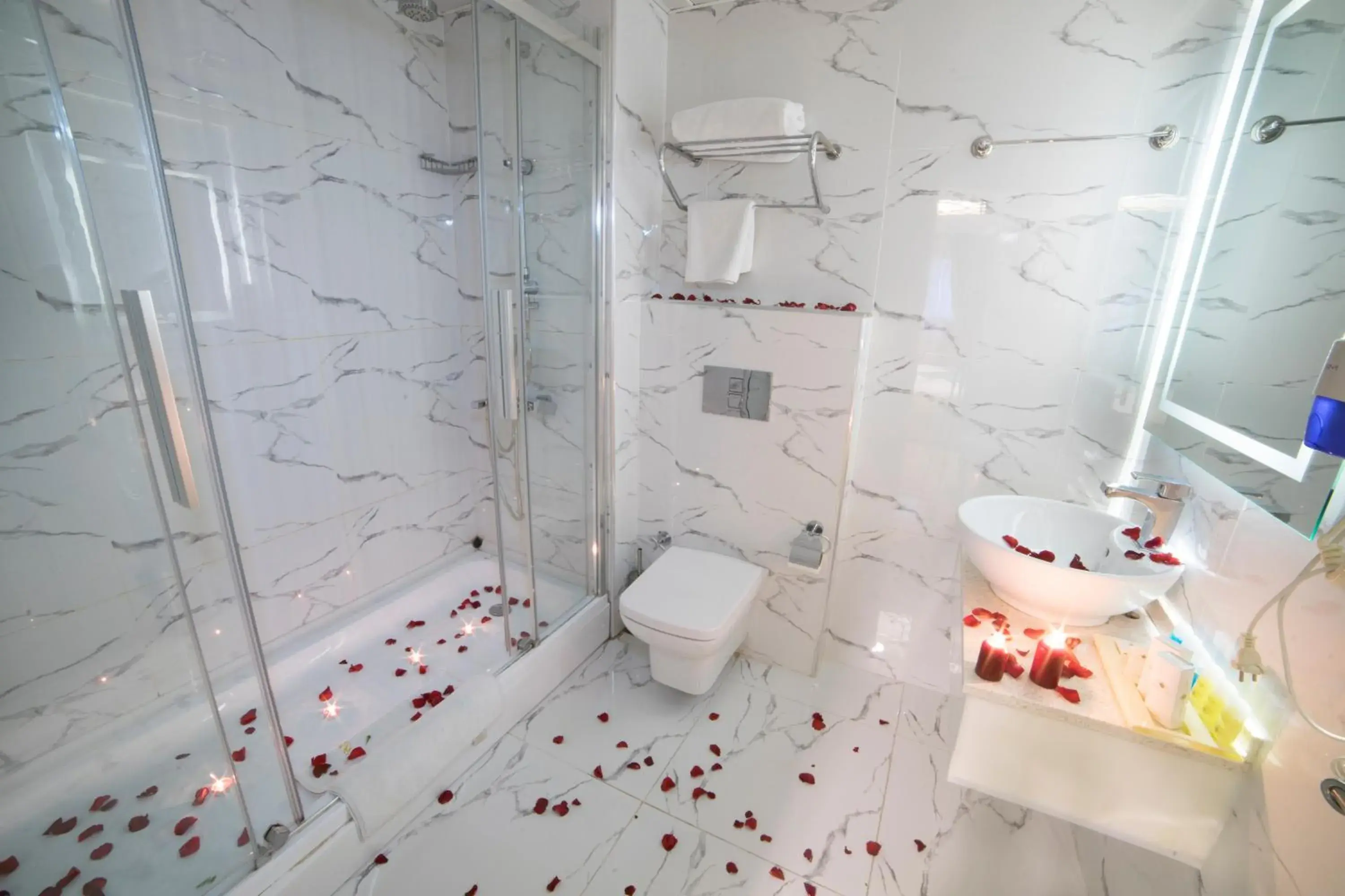 Economy Double Room in parmadahoteloldcity Economy Double Room in parmadahoteloldcity