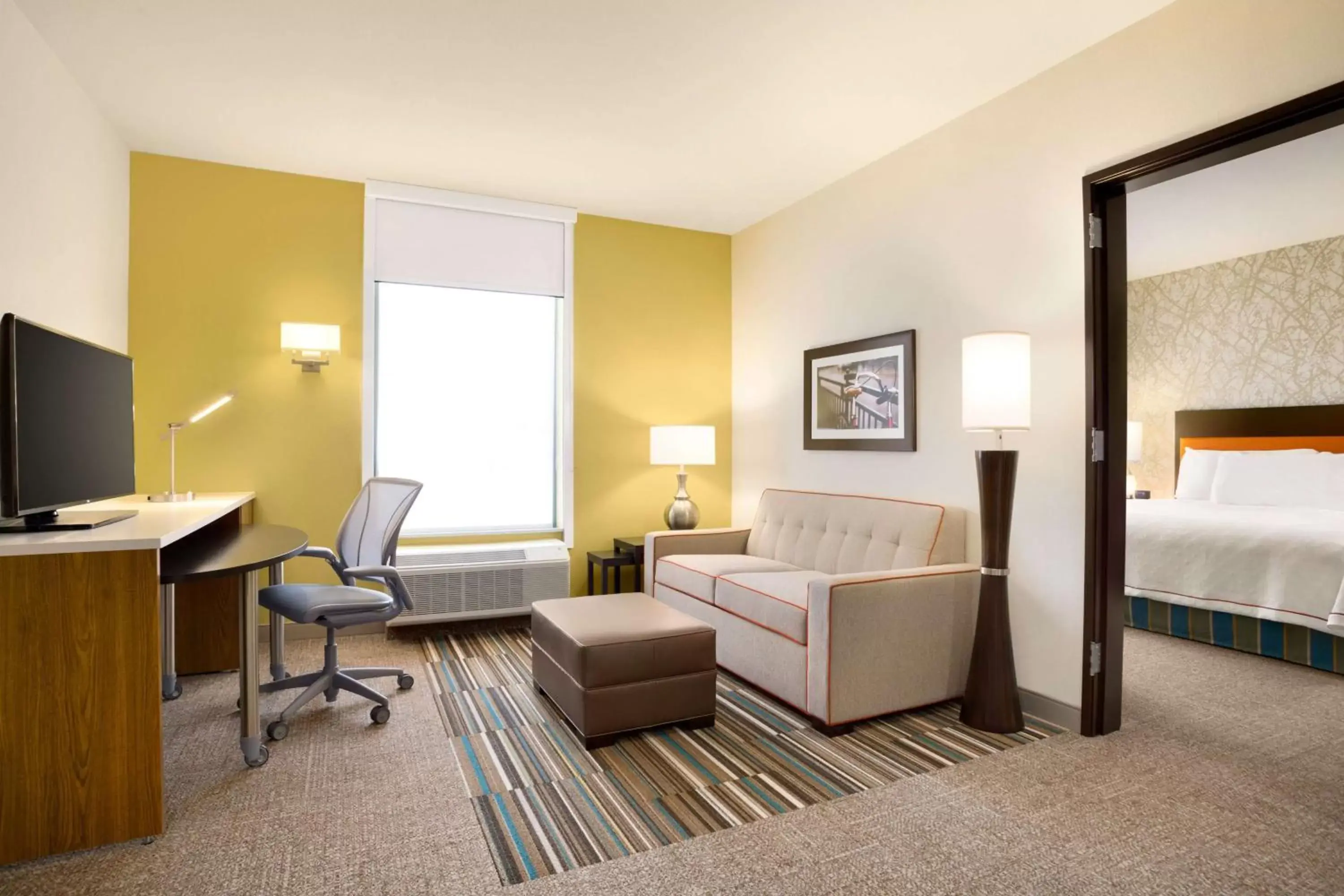 Bedroom, Seating Area in Home2 Suites By Hilton Birmingham Downtown