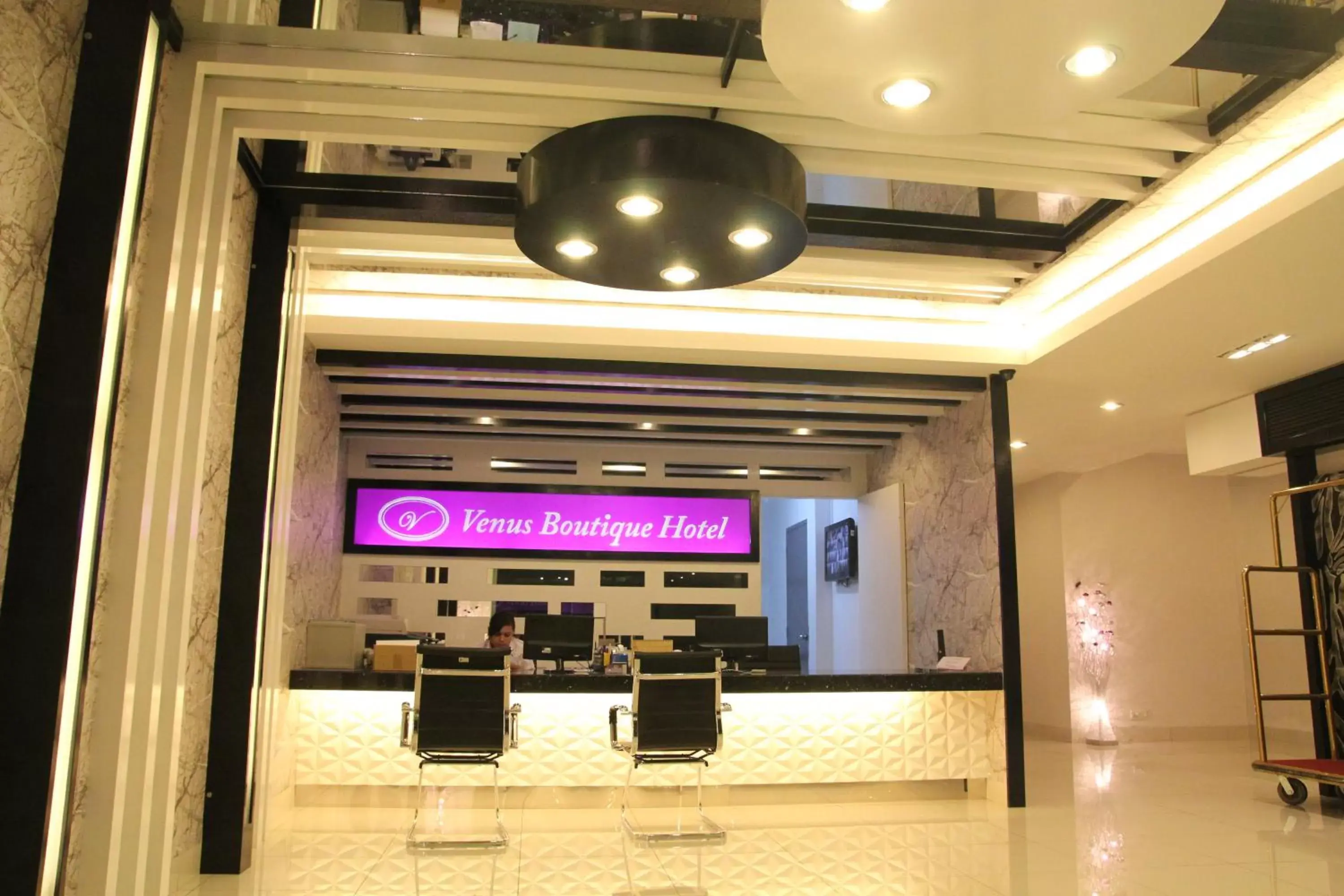 Facade/entrance, Lobby/Reception in Venus Boutique Hotel