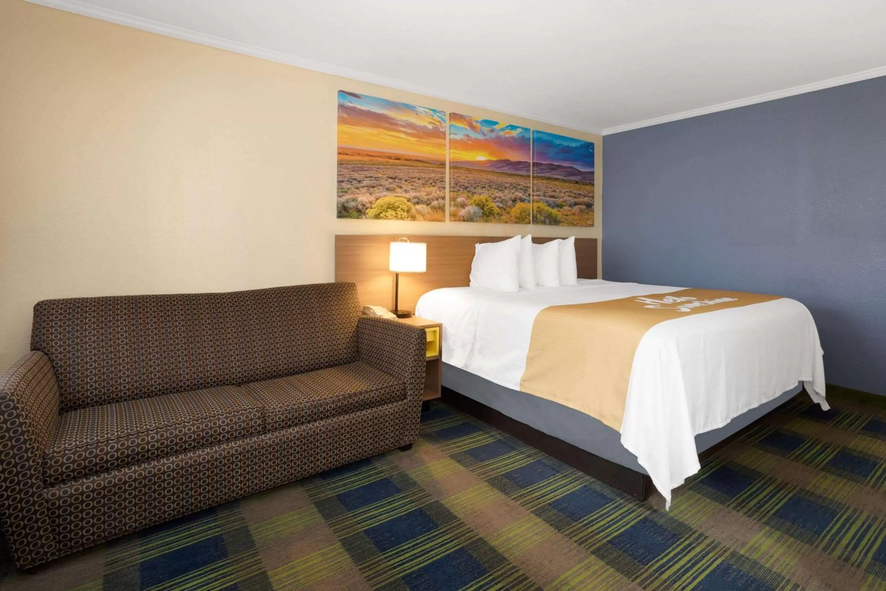 Photo of the whole room, Bed in Days Inn by Wyndham Alamogordo White Sands
