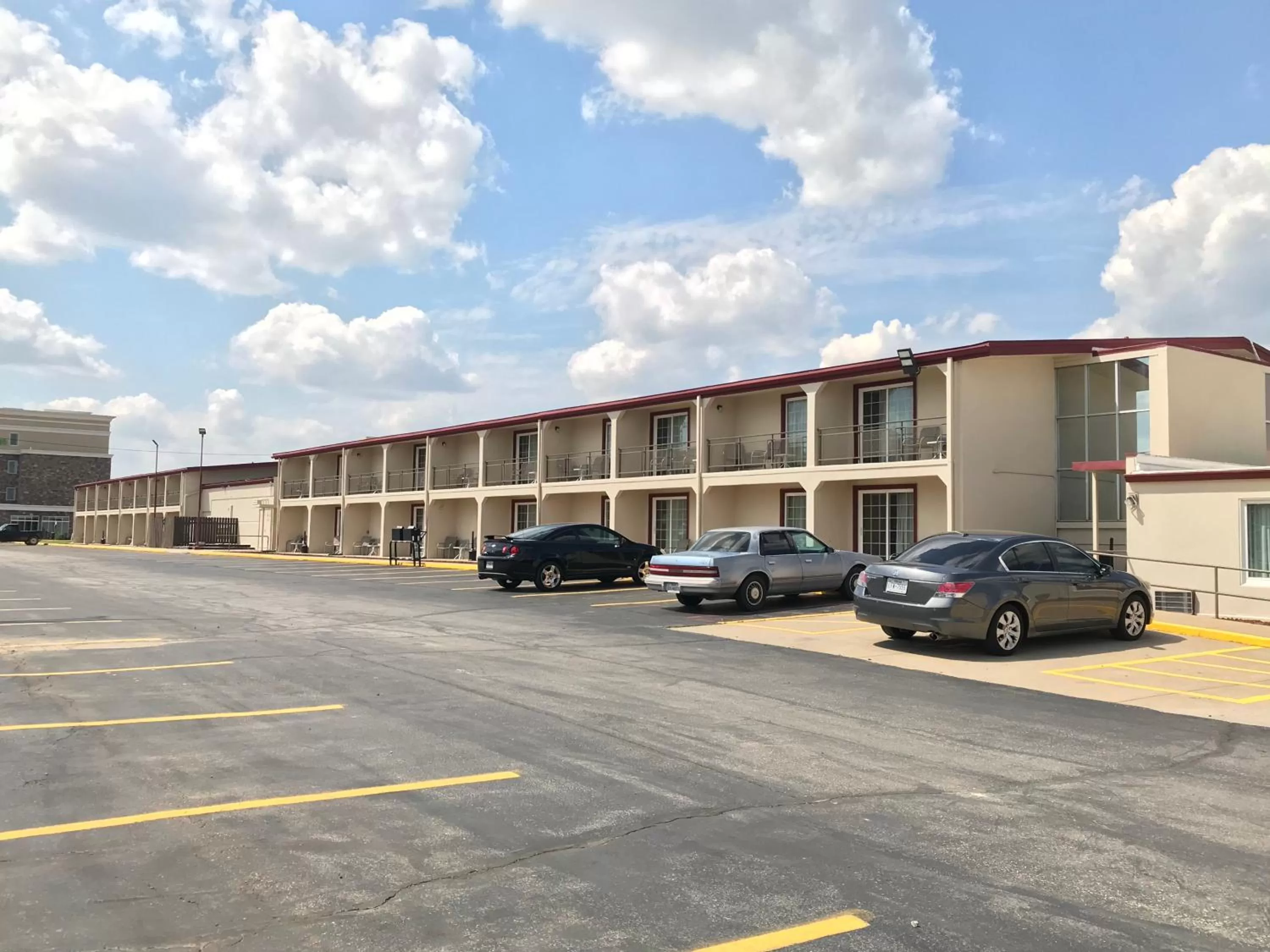 Property building in Days Inn by Wyndham Joplin