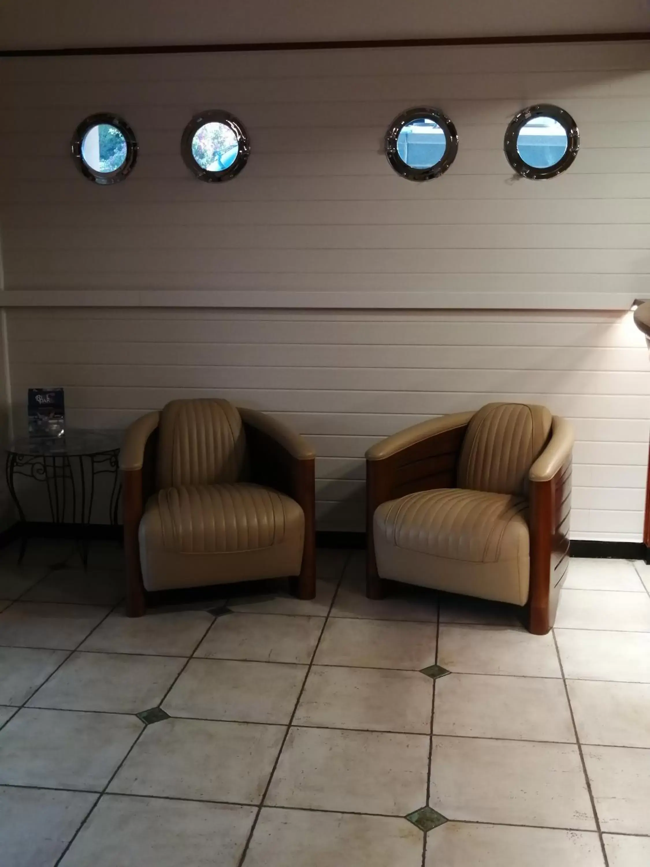 Lobby or reception, Seating Area in Hôtel Le Claridge