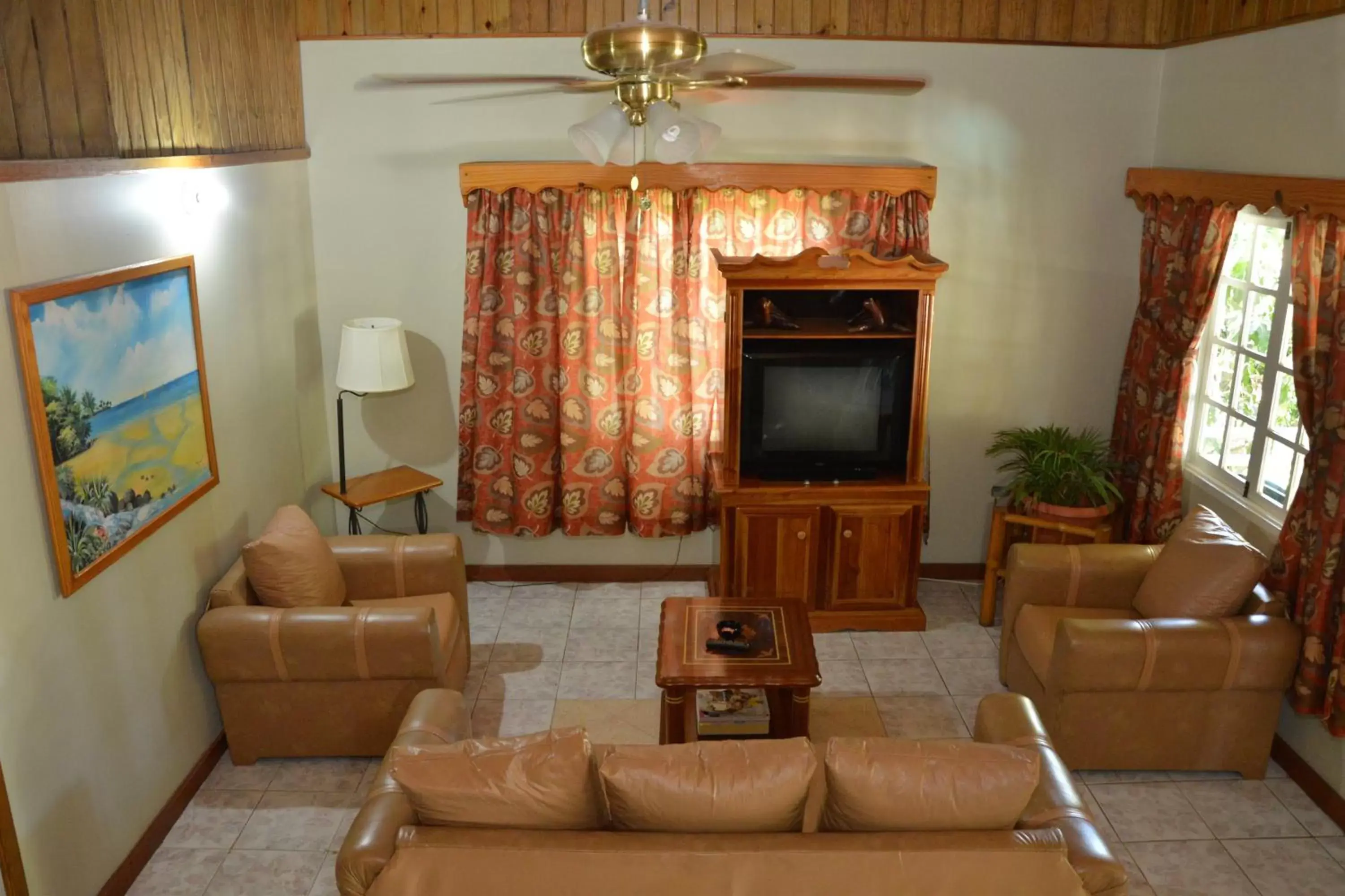 Living room, Seating Area in Merrils Beach Resort II