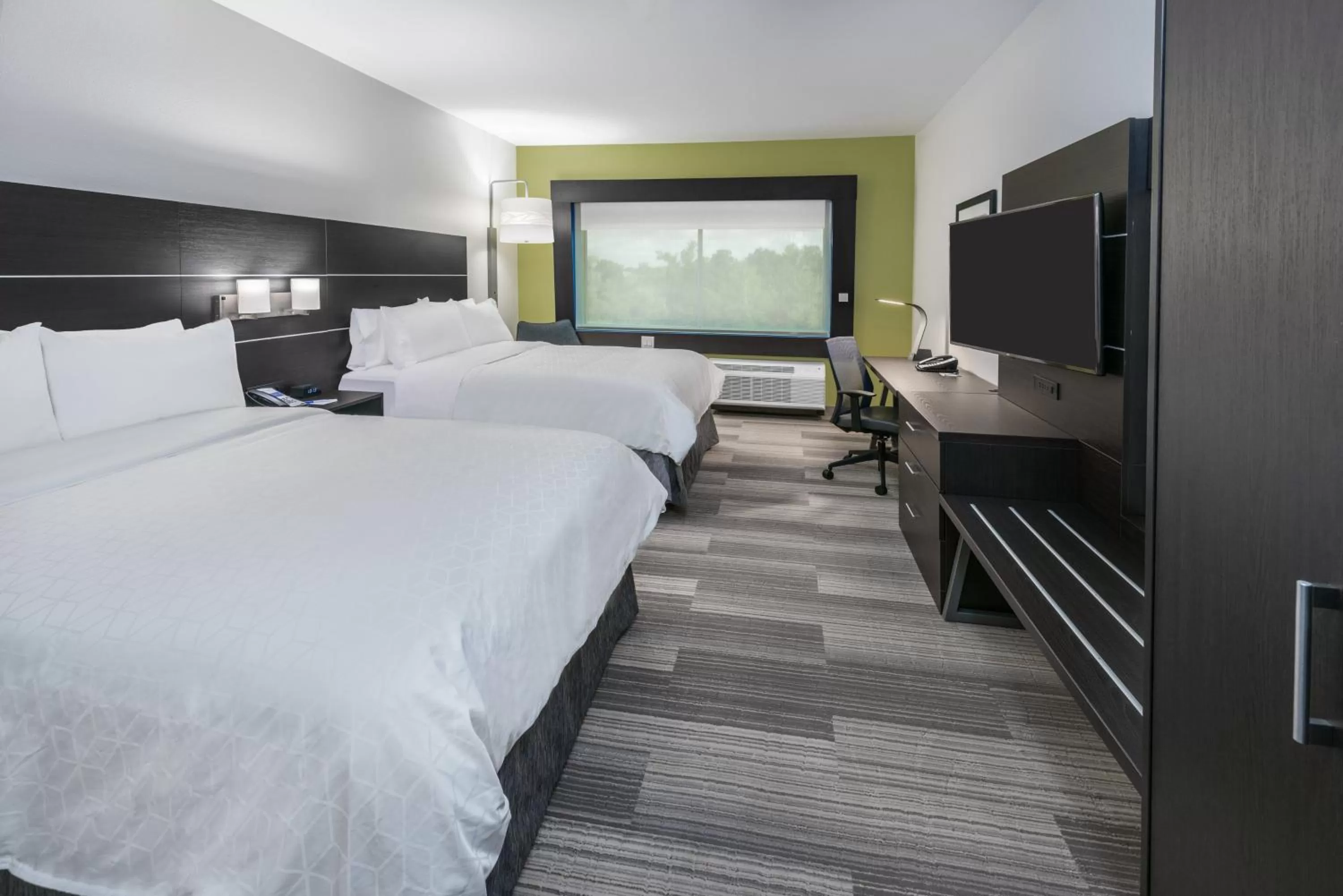Photo of the whole room, Bed in Holiday Inn Express & Suites Bryan - College Station by IHG