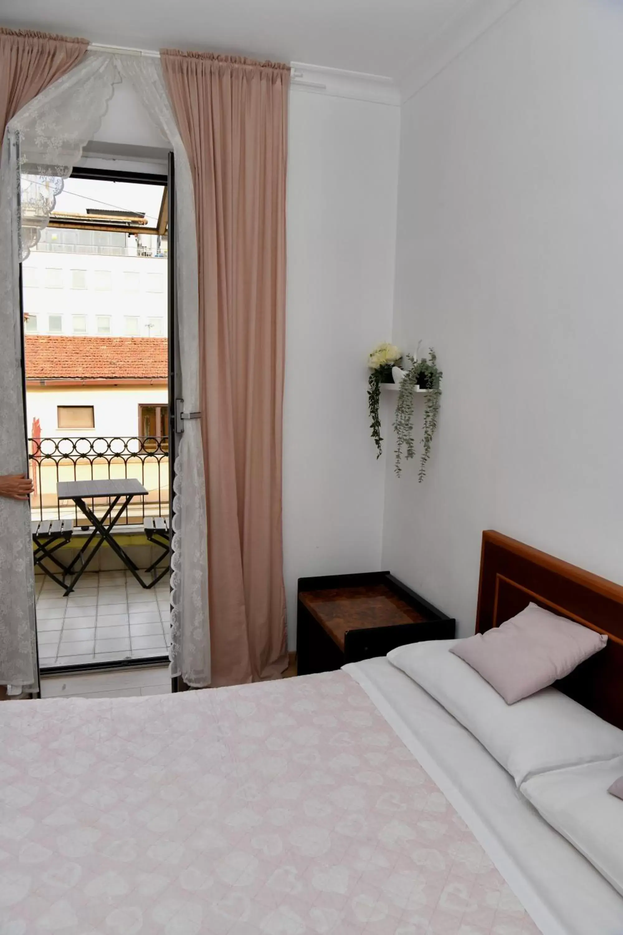 Balcony/Terrace, Bed in Hotel Anacapri