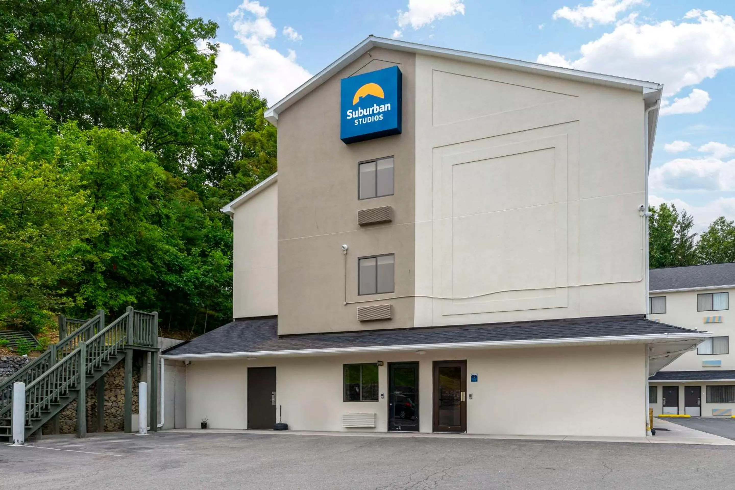 Suburban Studios LaVale - Cumberland