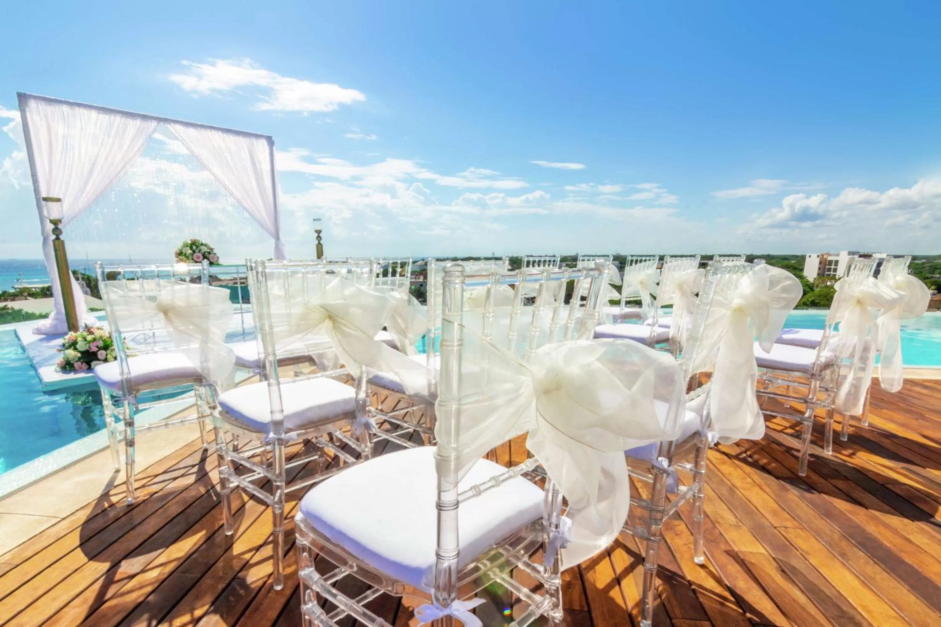 Meeting/conference room in The Fives Downtown Hotel & Residences, Curio Collection by Hilton