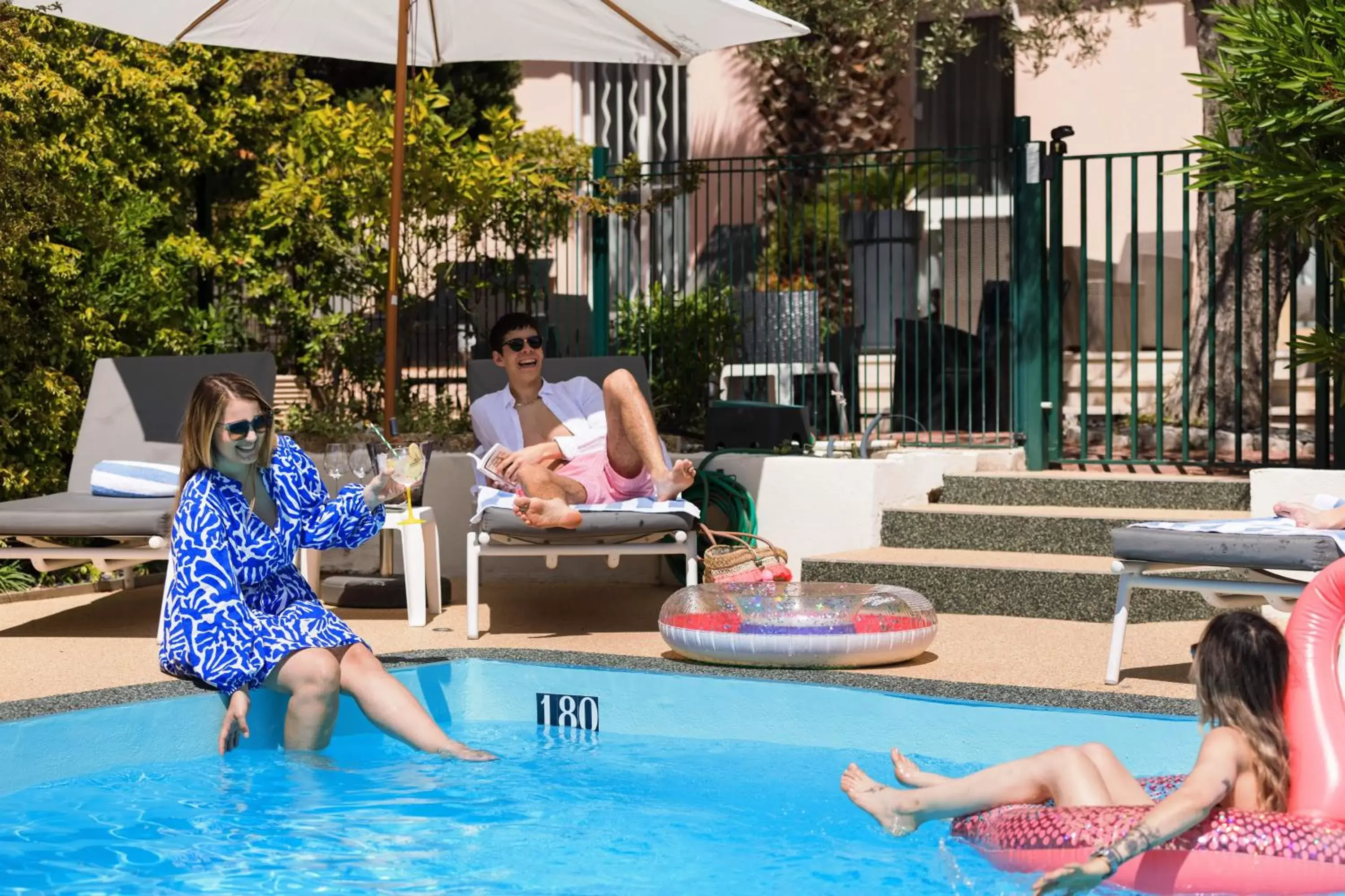 Day, Swimming Pool in The Originals Boutique, Hôtel des Orangers, Cannes (Inter-Hotel)