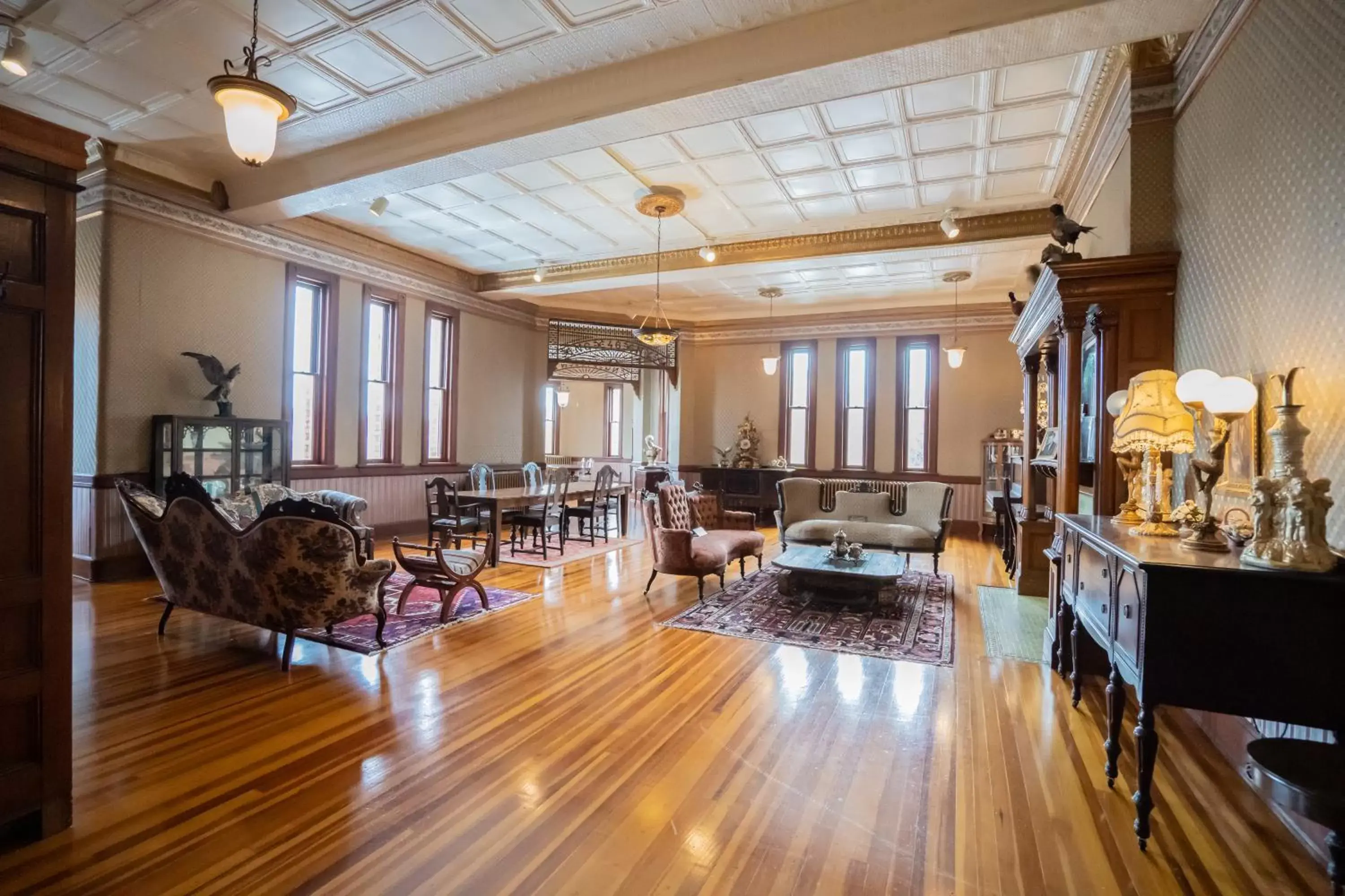 Lobby or reception in Amsterdam Castle NY Lobby or reception in Amsterdam Castle NY