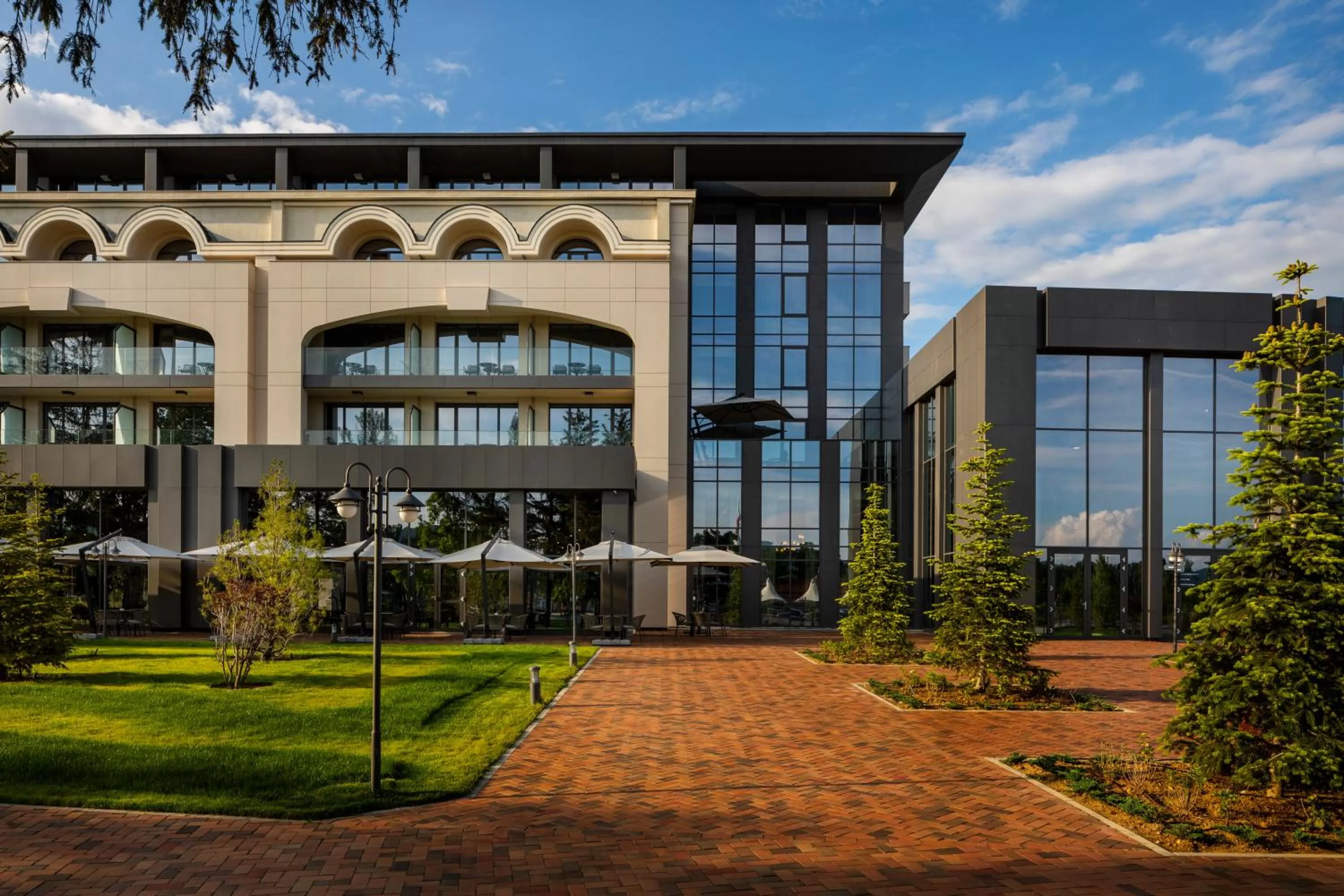 Property building in Kings' Valley Medical & Spa Hotel