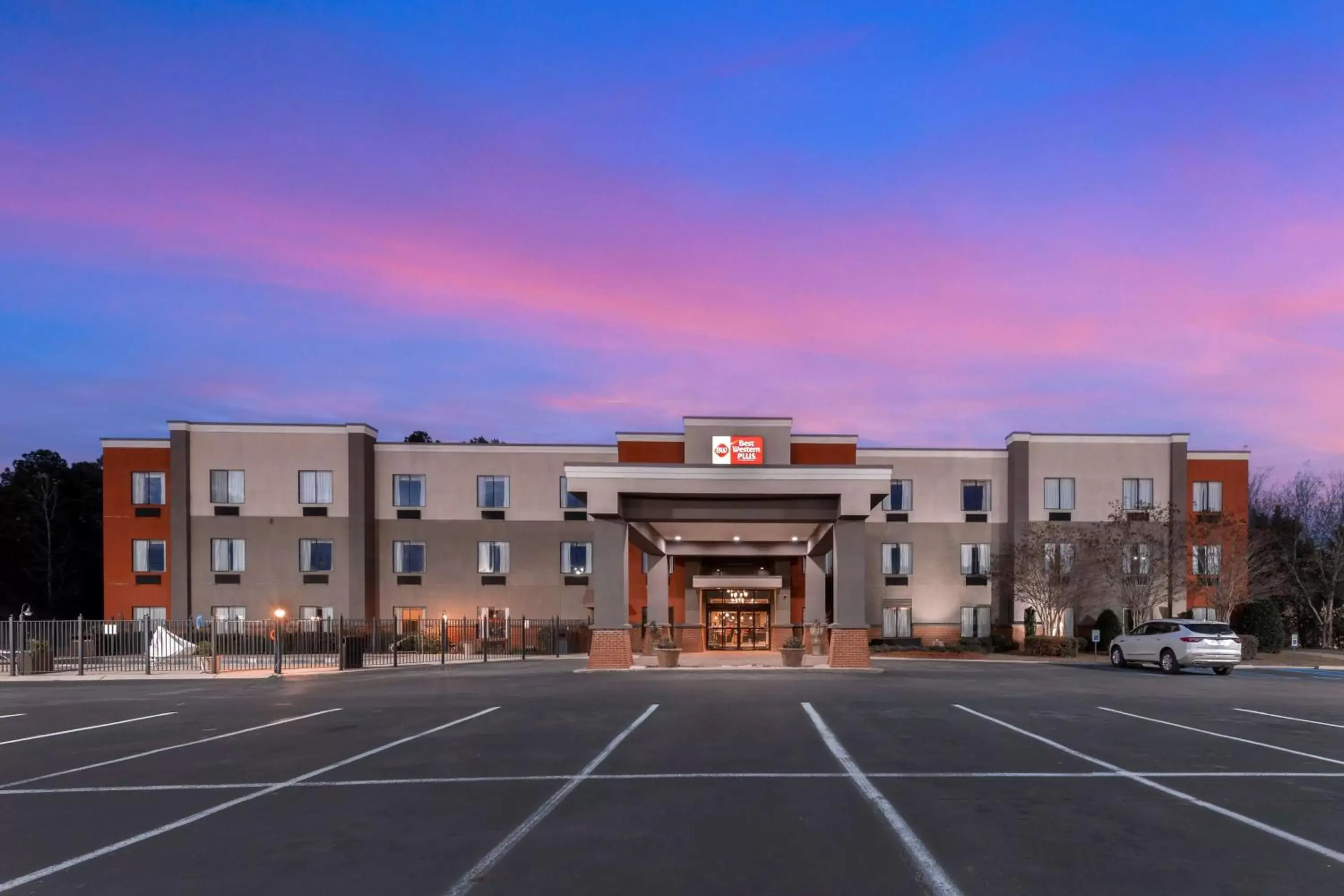 Property Building in Best Western Plus Gadsden Hotel & Suites