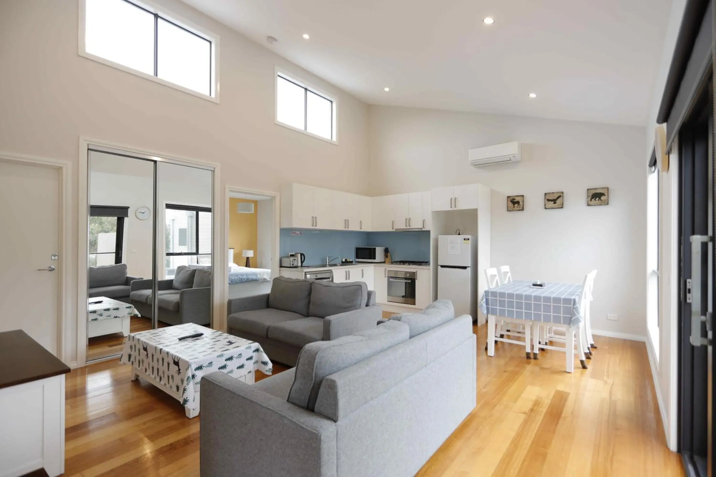 Seating Area in Apollo Bay Seal Apartments