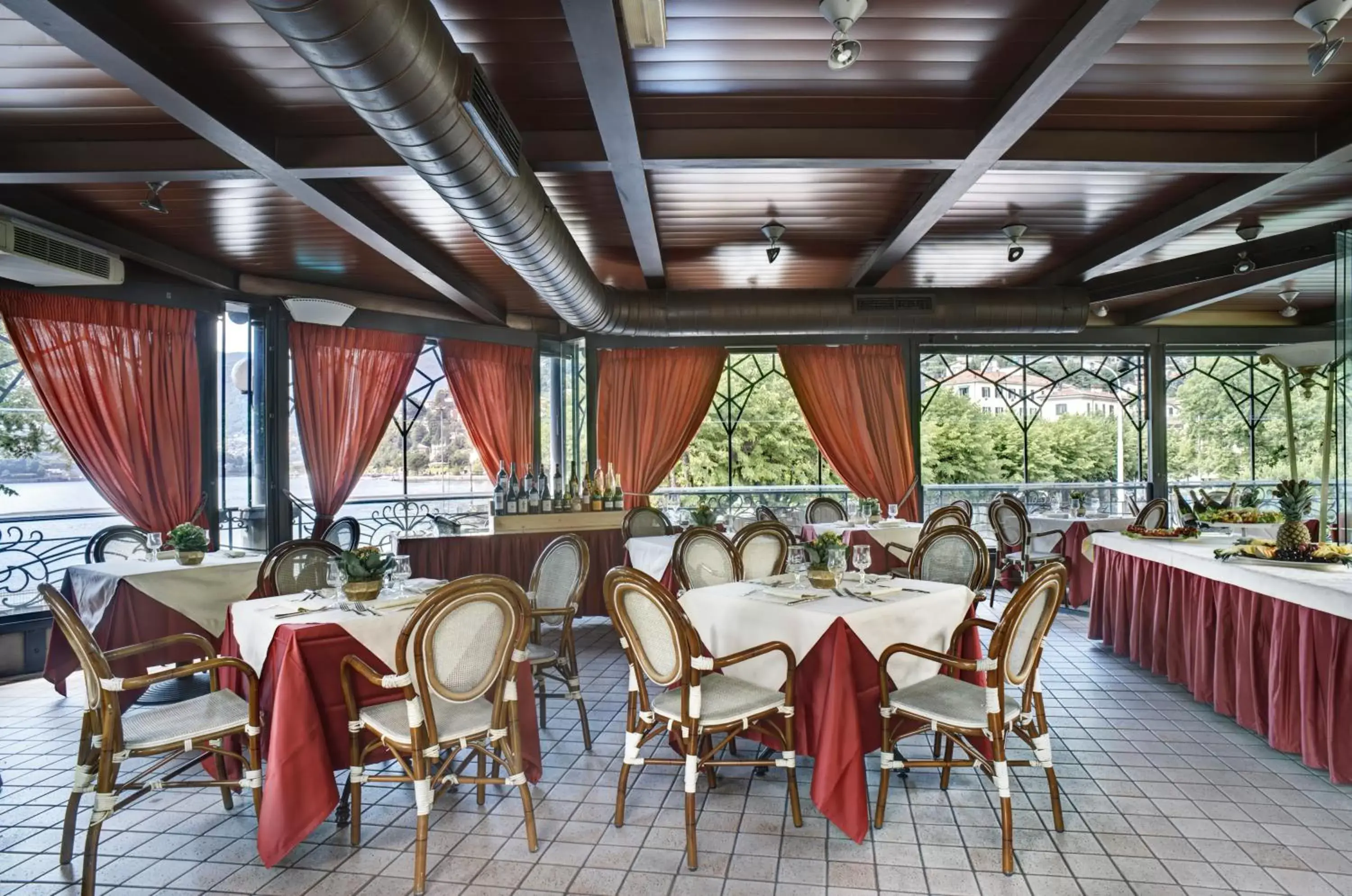 Restaurant/Places to Eat in Palace Hotel Lake Como