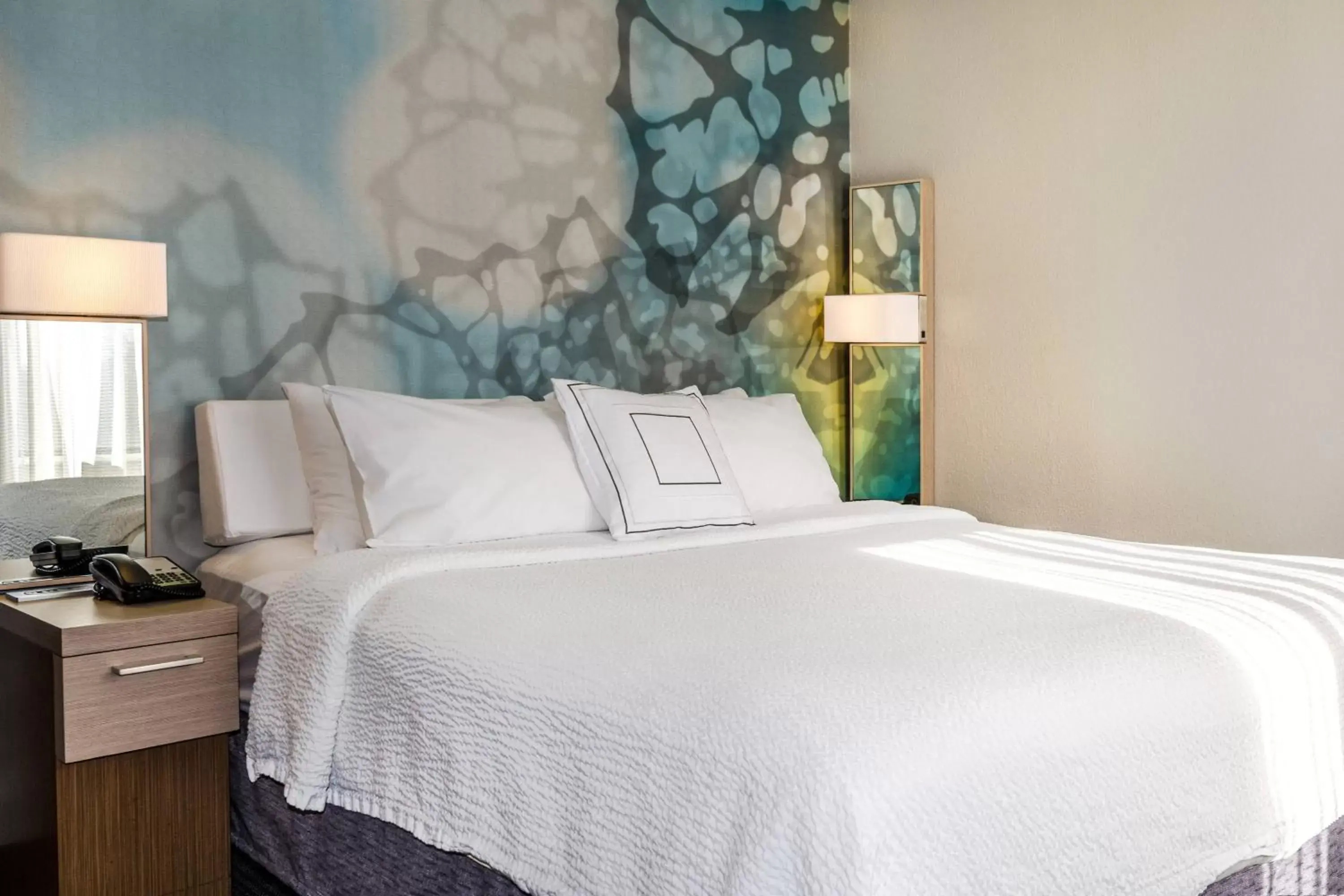 Bedroom, Bed in Courtyard by Marriott Nashville at Opryland