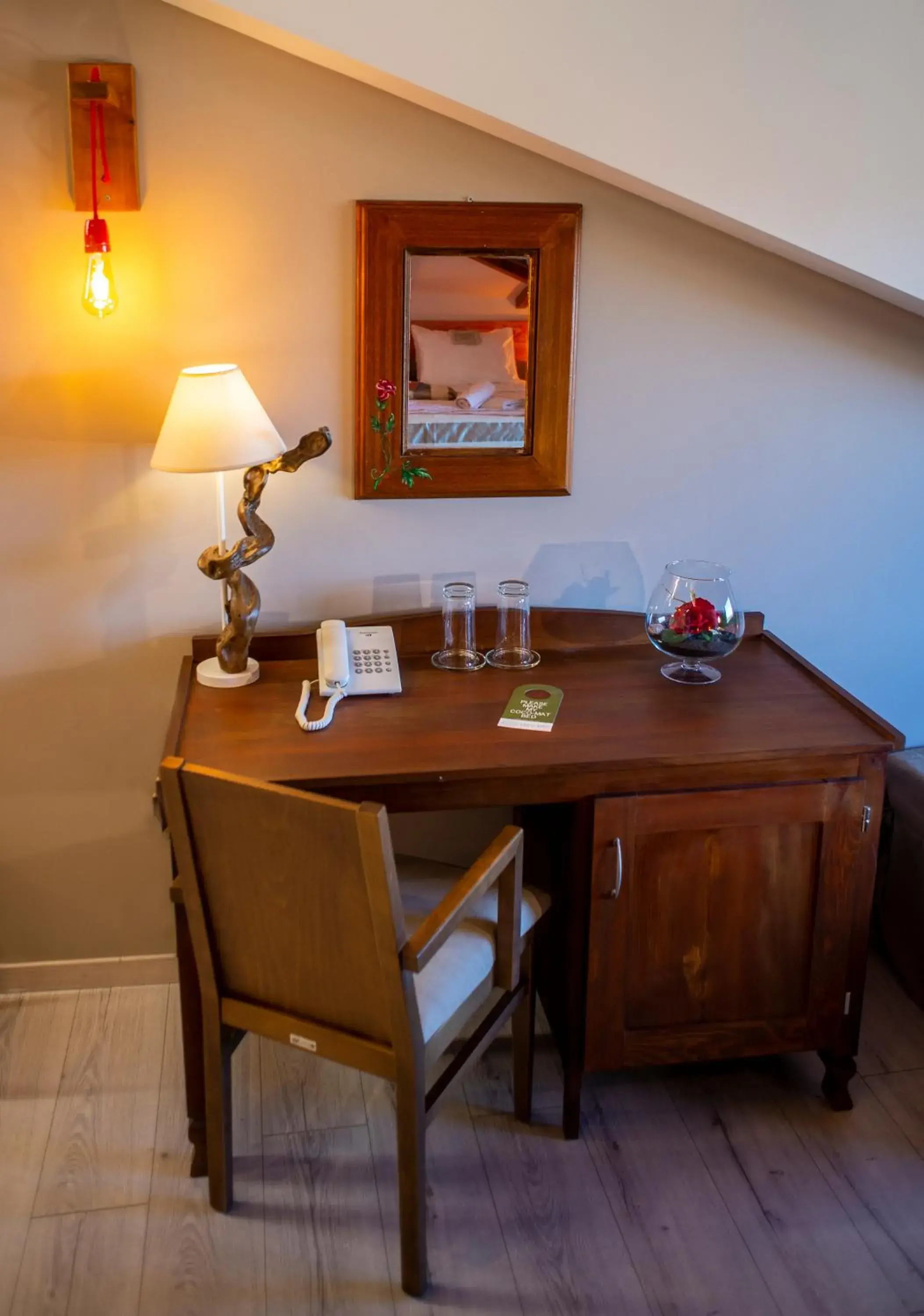 Bedroom, TV/Entertainment Center in Hotel Rodovoli