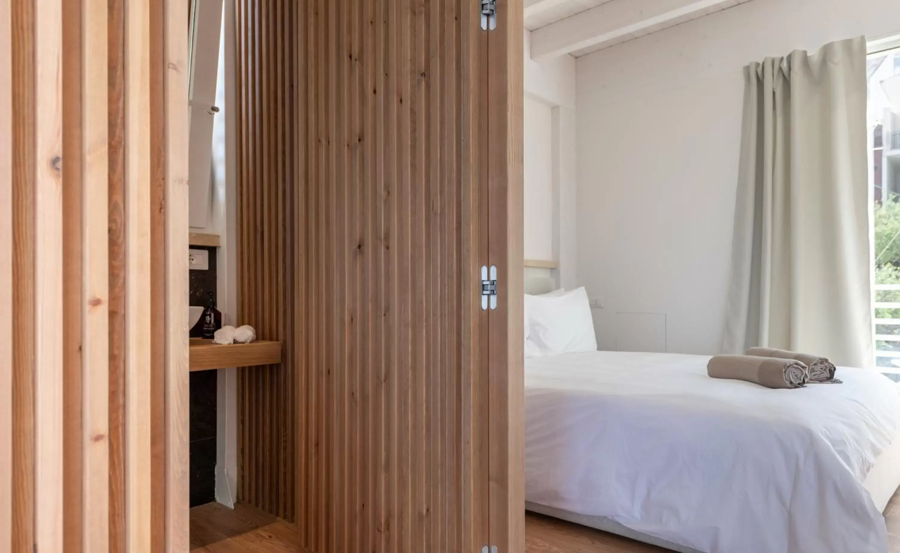 Bathroom, Bed in Iancu Charme Apartments