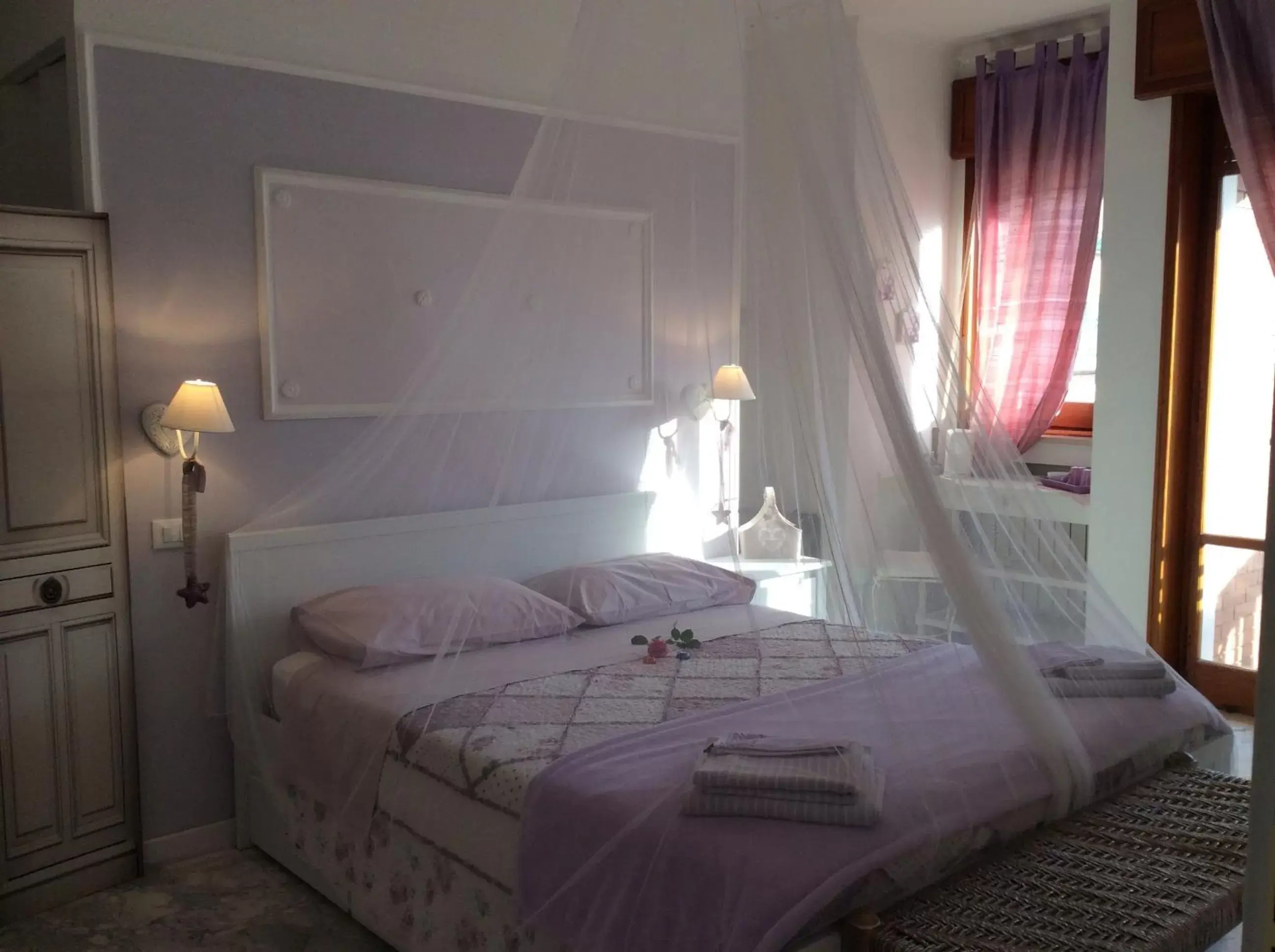 Bedroom, Bed in I Citri