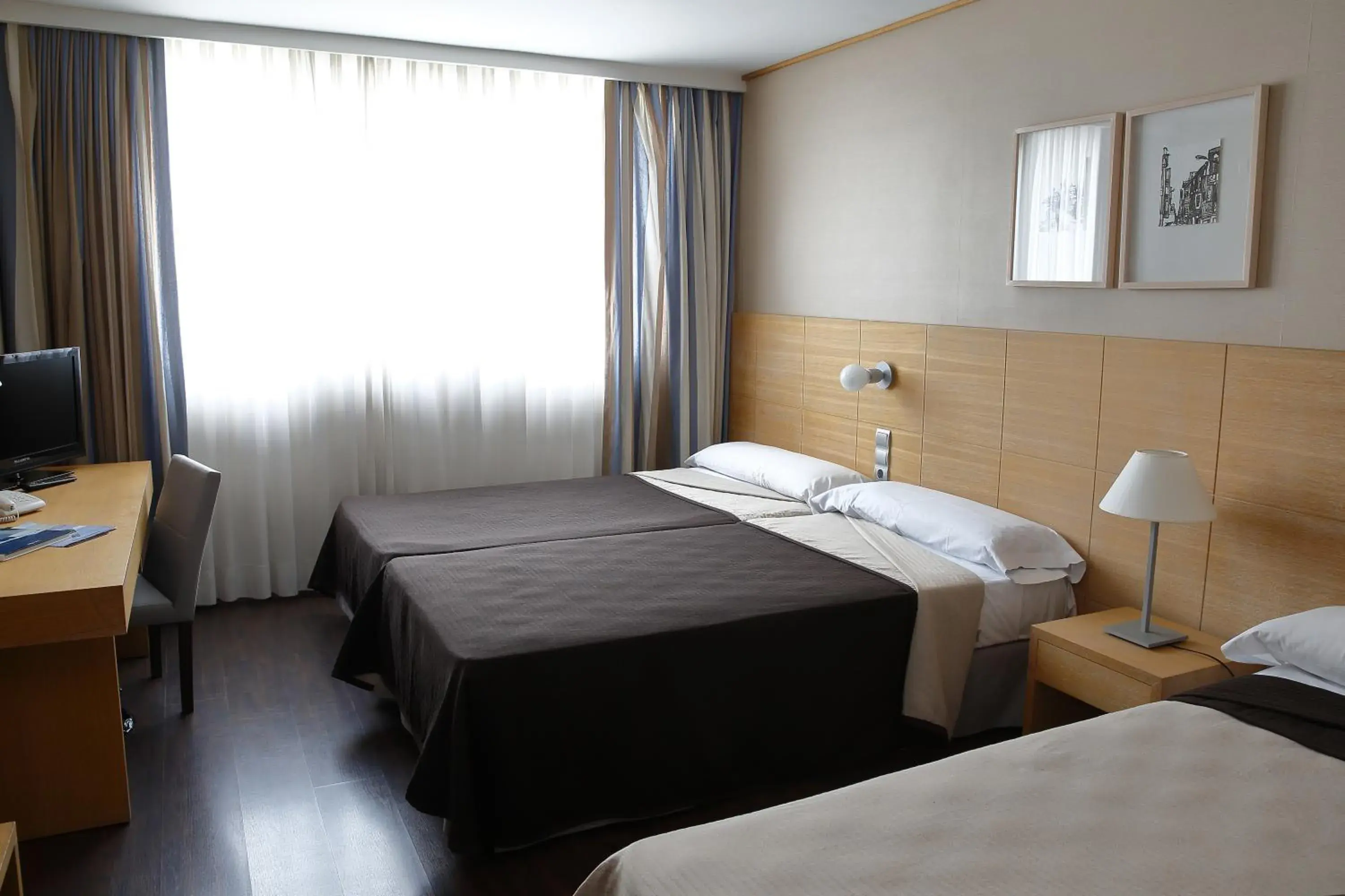 Photo of the whole room, Bed in Eurohotel Castellon