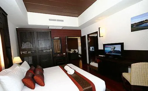 Bed in Mae Jo Golf Resort & Spa