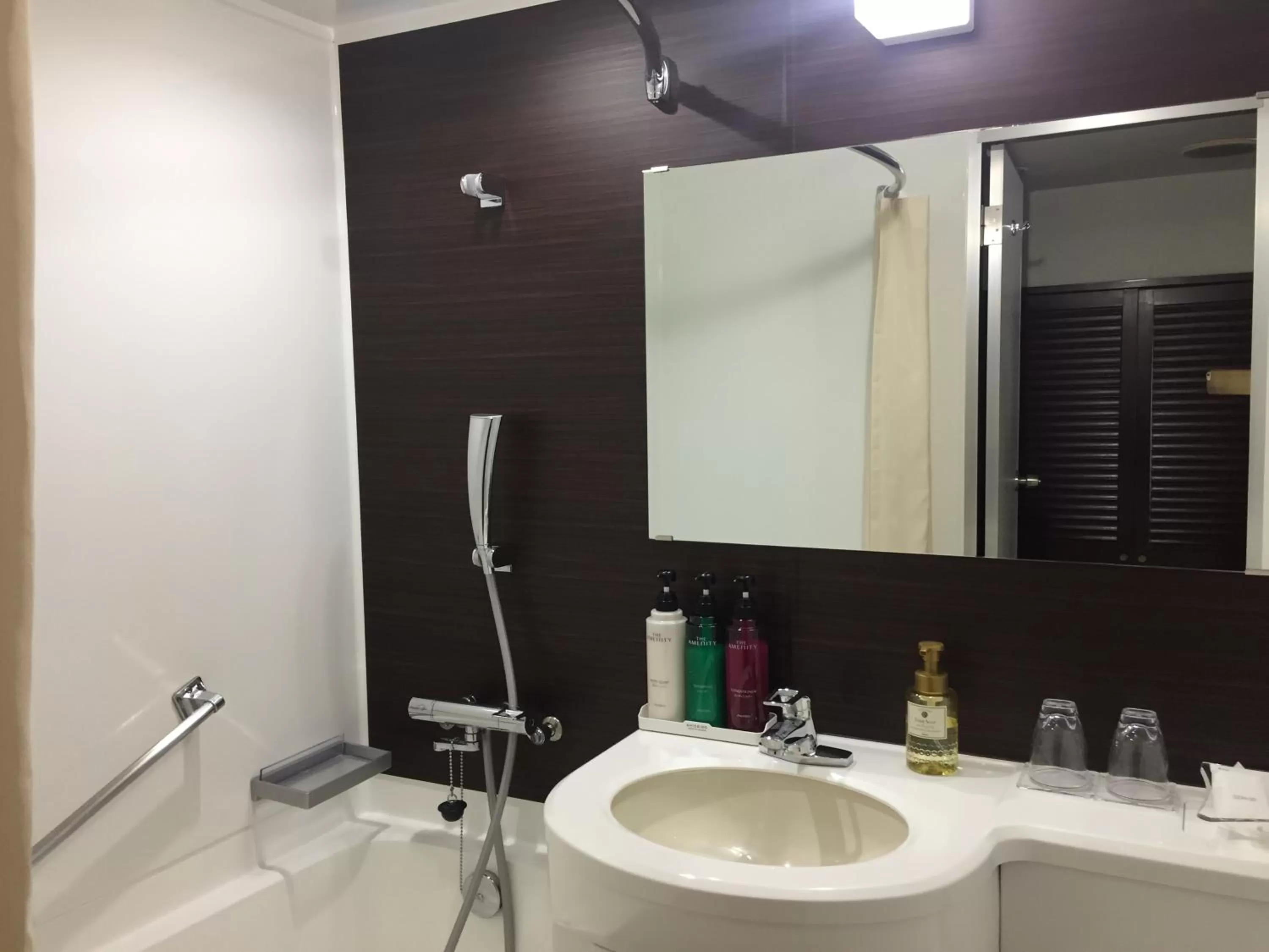 Photo of the whole room in Hotel 21