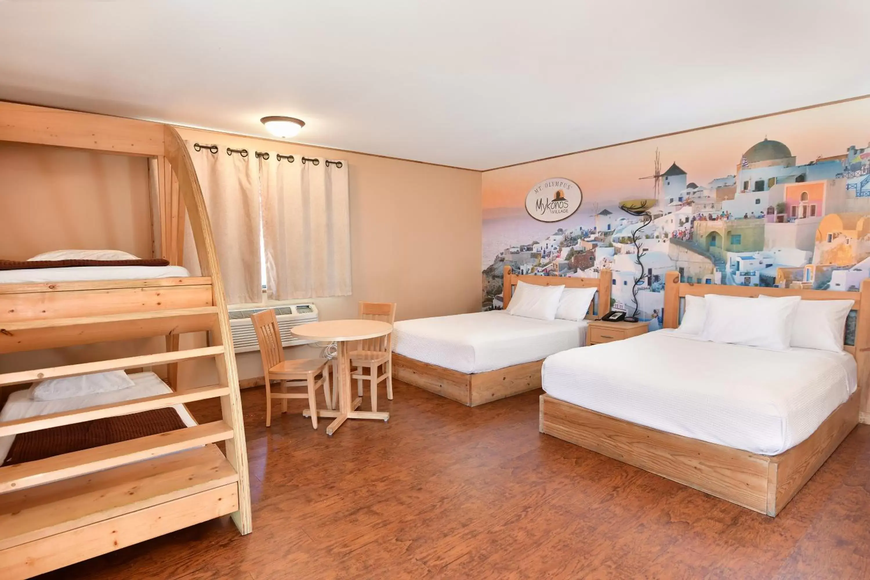 bunk bed in MT. OLYMPUS WATER PARK AND THEME PARK RESORT