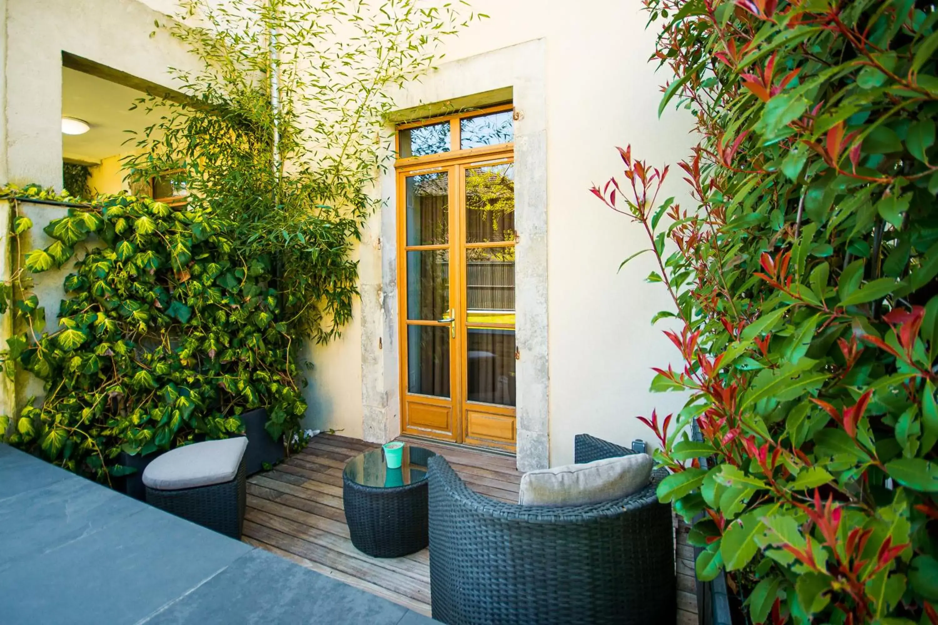 Balcony/Terrace in Logis Villa C Hôtel