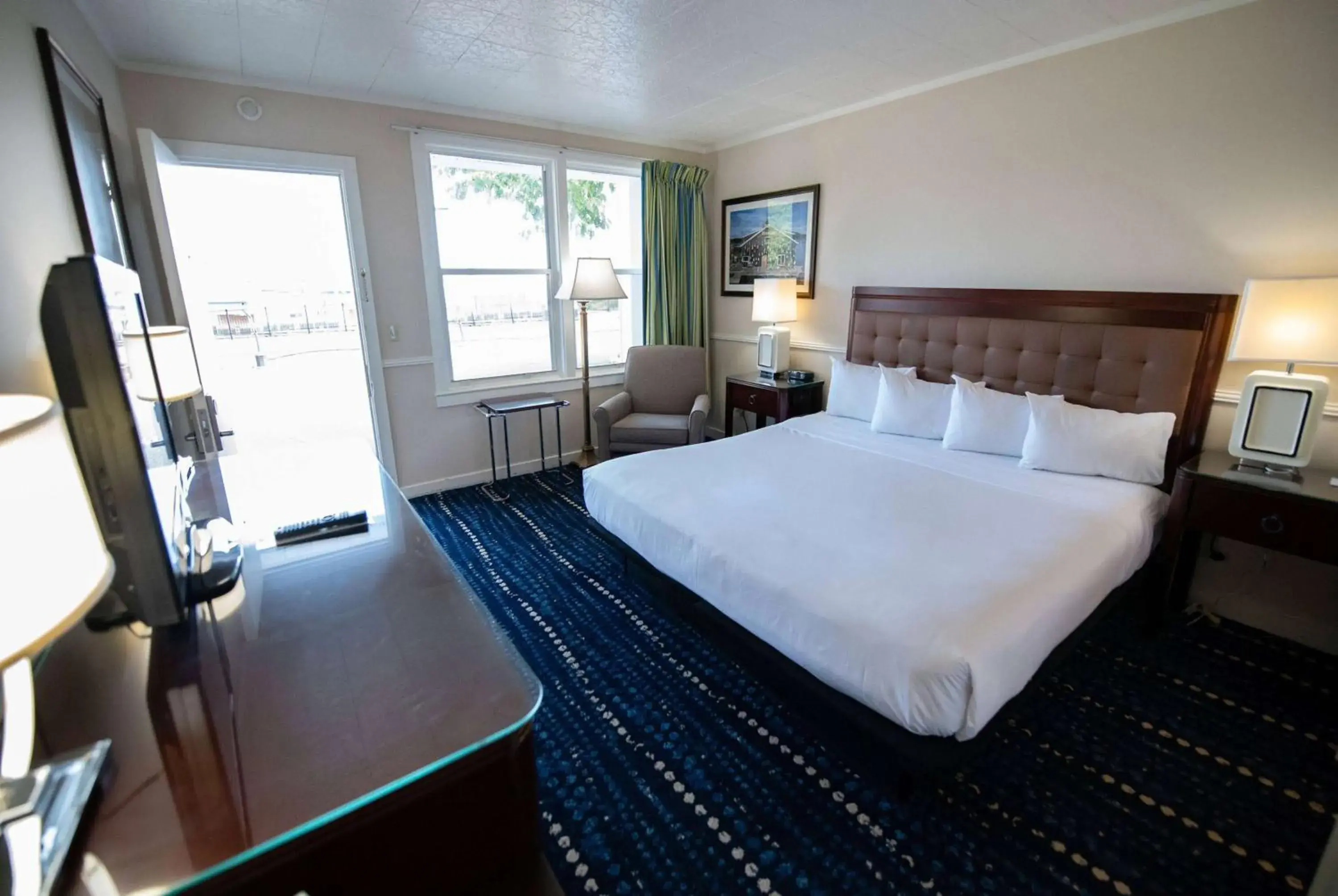 Photo of the whole room, Bed in Days Inn by Wyndham Bar Harbor