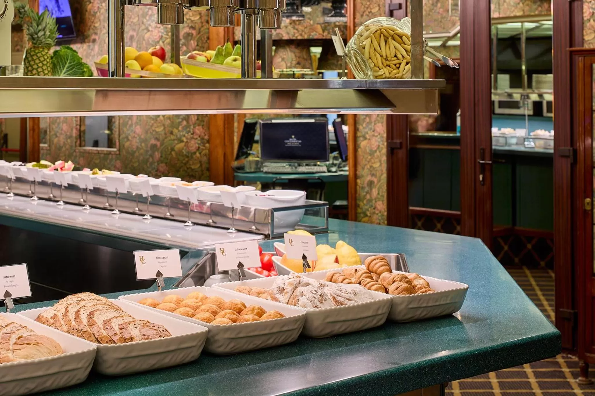 Restaurant/places to eat in Hotel Continental Barcelona