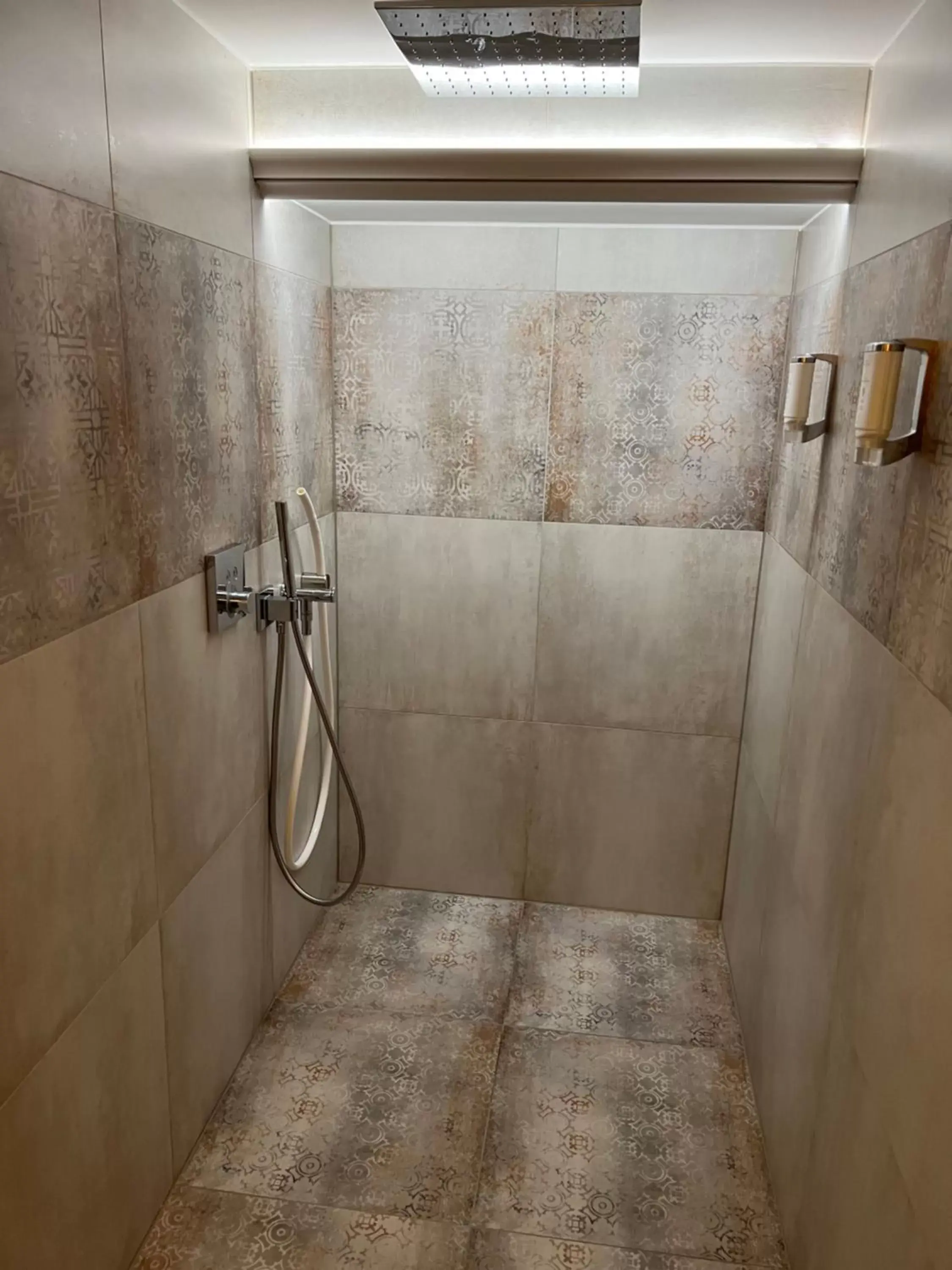 Sauna, Bathroom in Hochwald Lodge