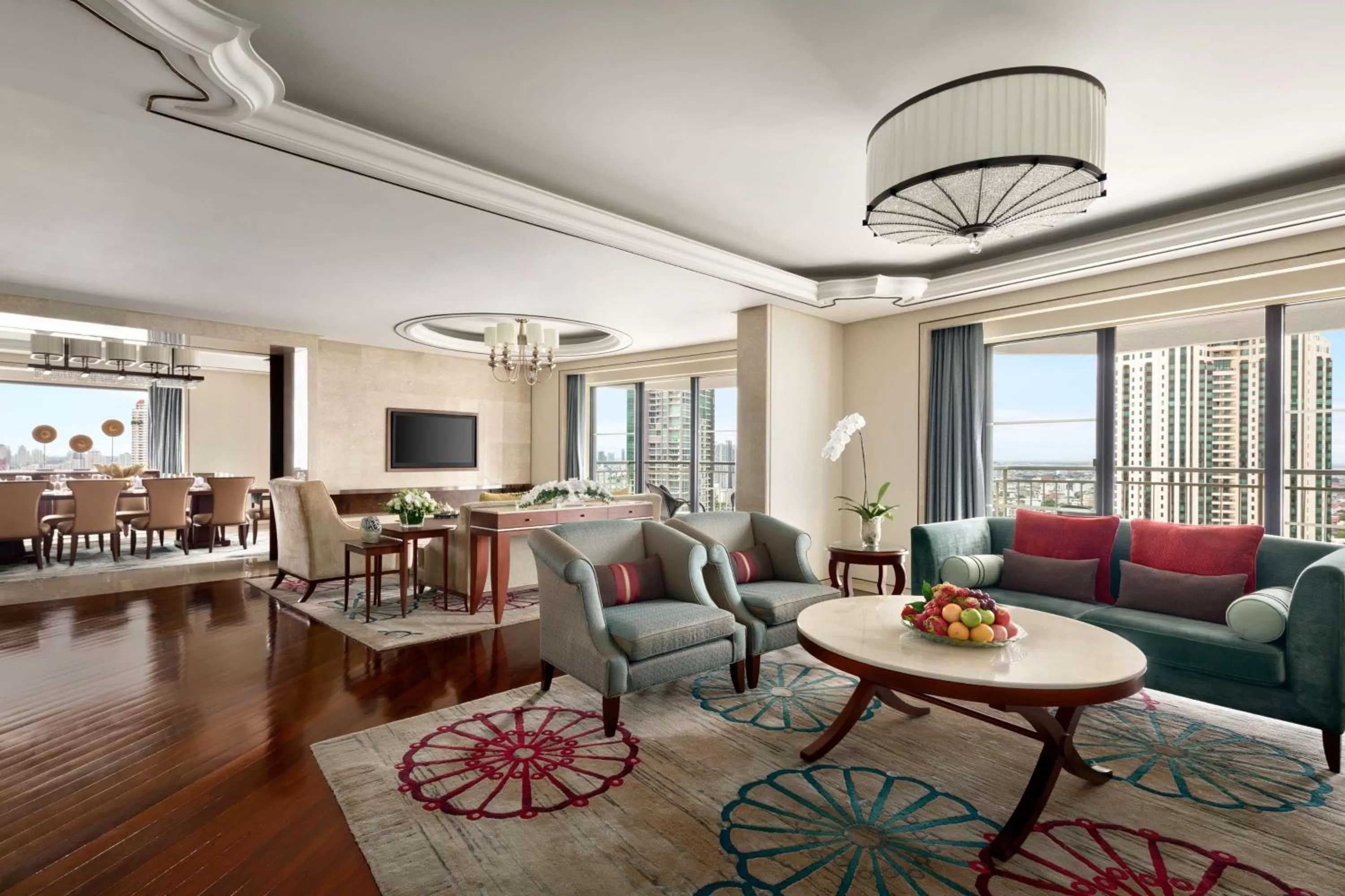 Living room in Shangri-La Bangkok