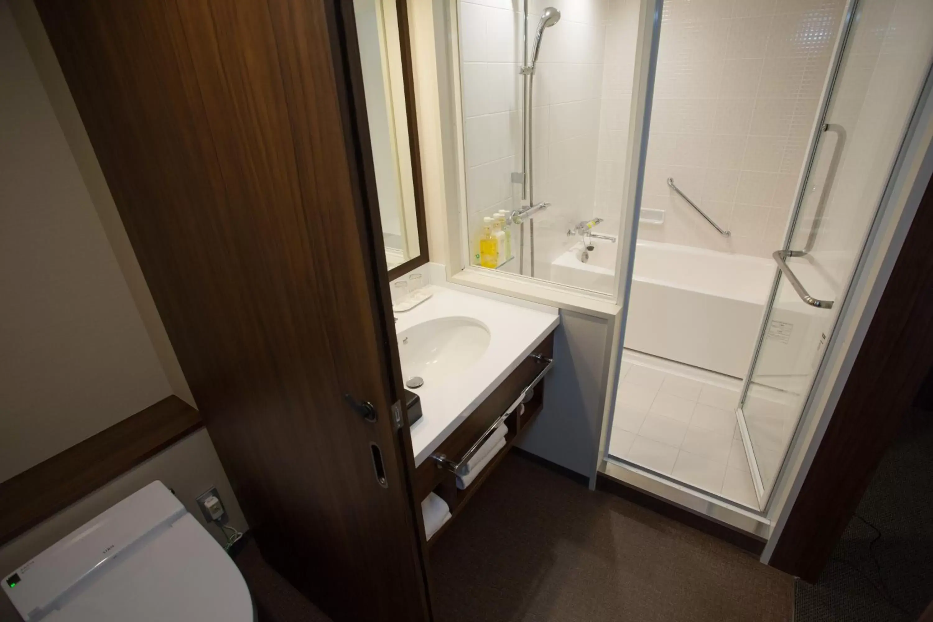 Toilet, Bathroom in Nagoya Tokyu Hotel