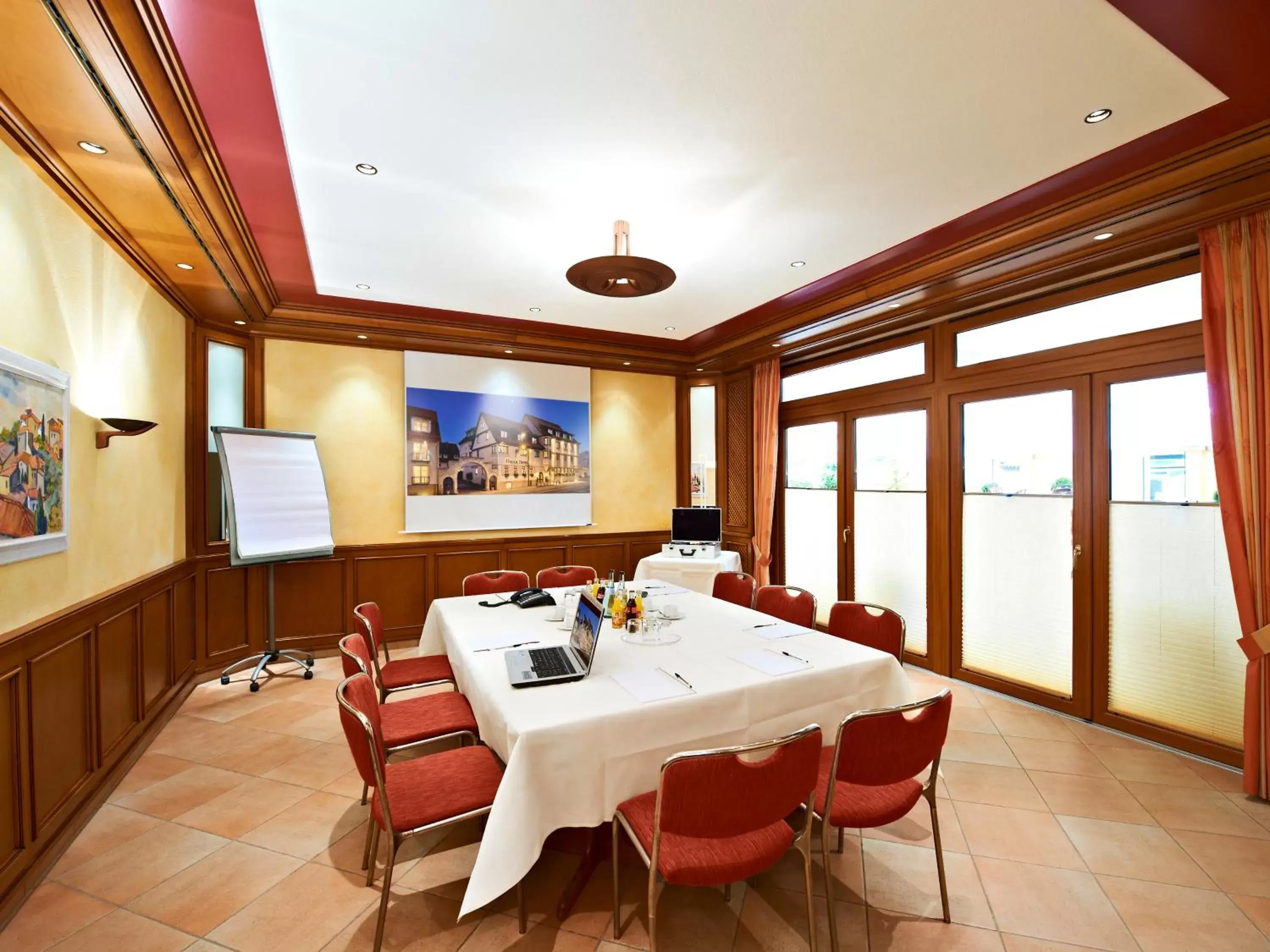 Meeting/conference room, Restaurant/Places to Eat in Hirsch Hotel