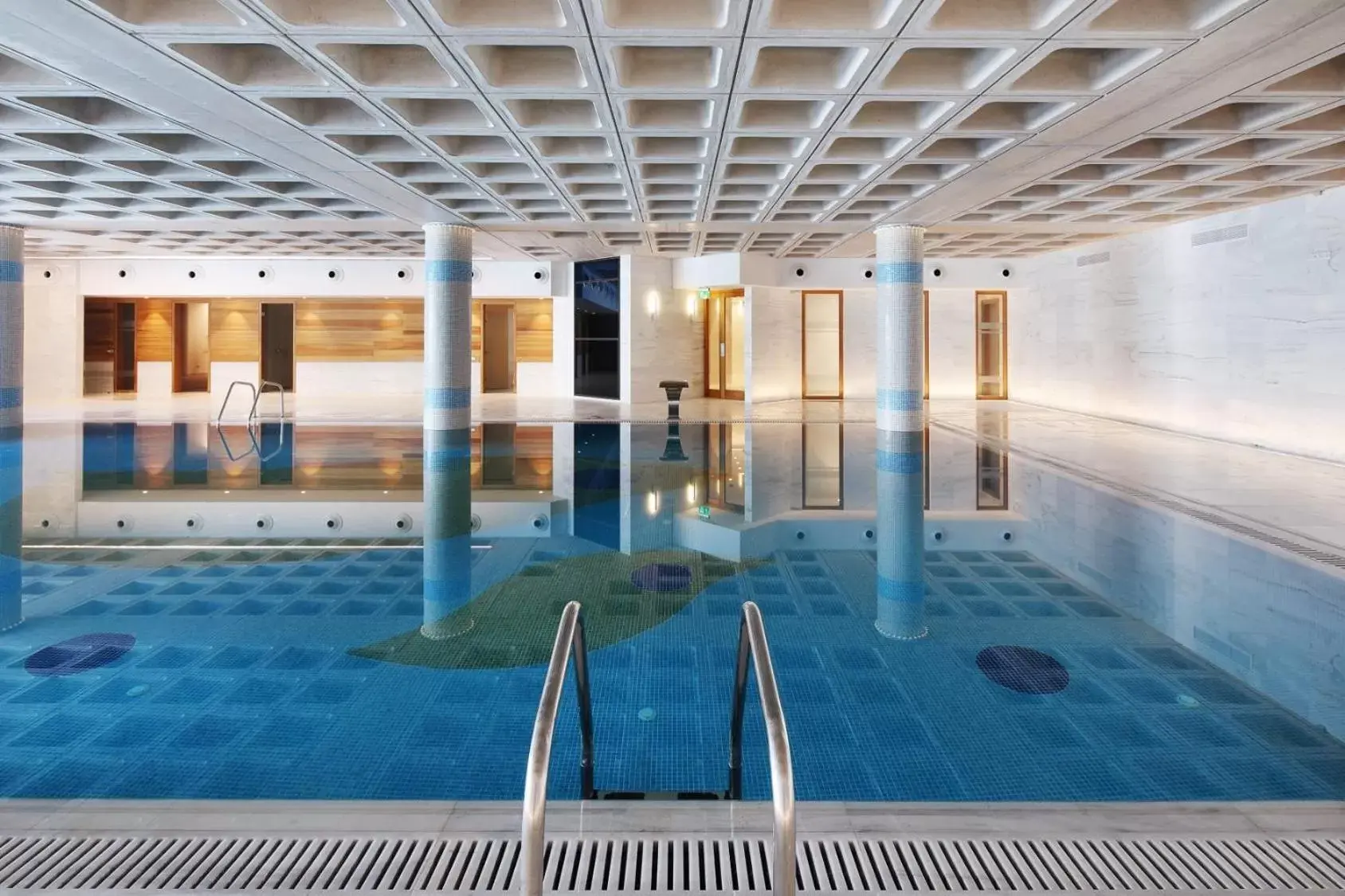 Spa and wellness centre/facilities, Swimming Pool in Elysia Park
