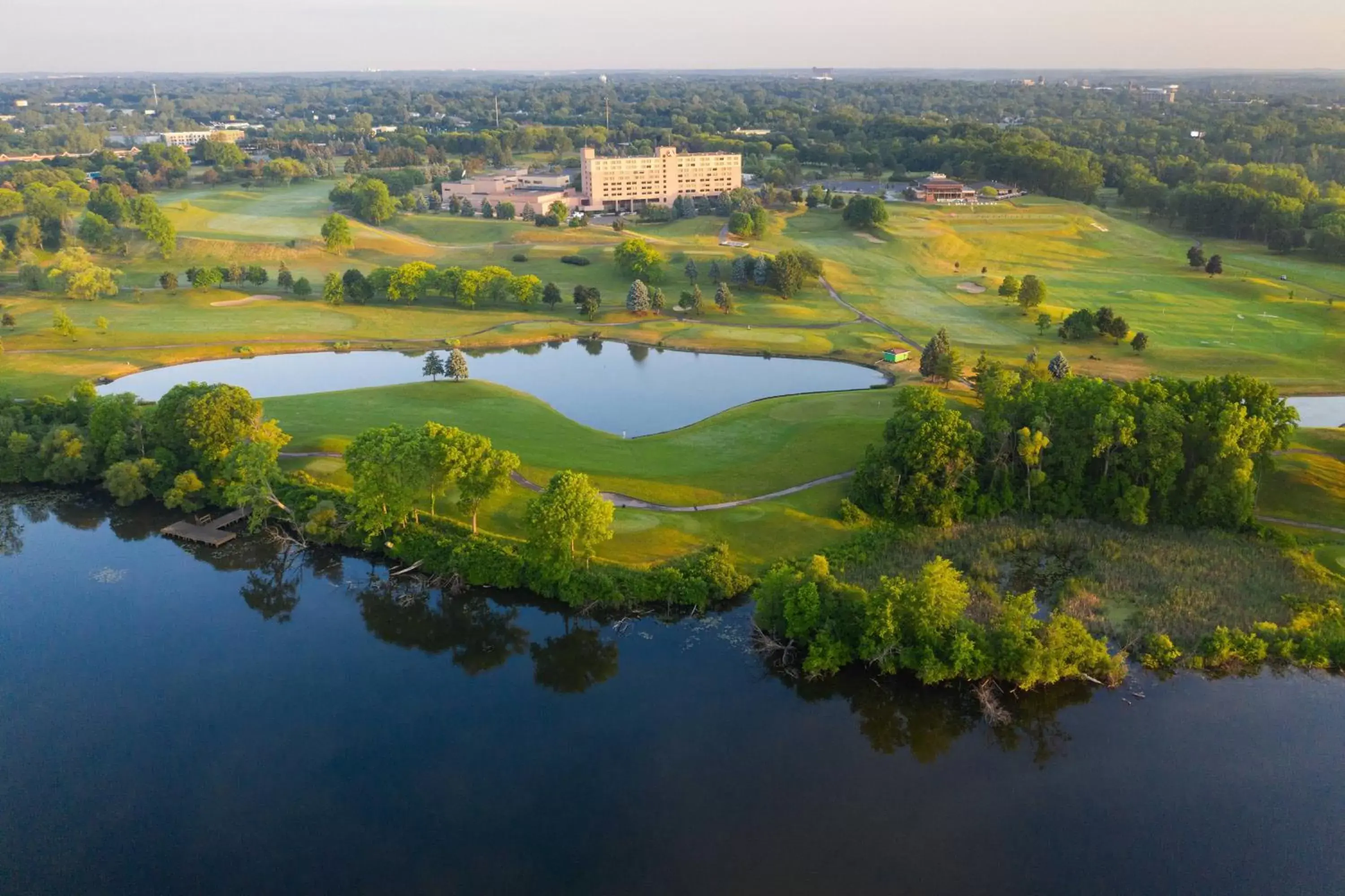 Property building, Bird's-eye View in Ann Arbor Marriott Ypsilanti at Eagle Crest