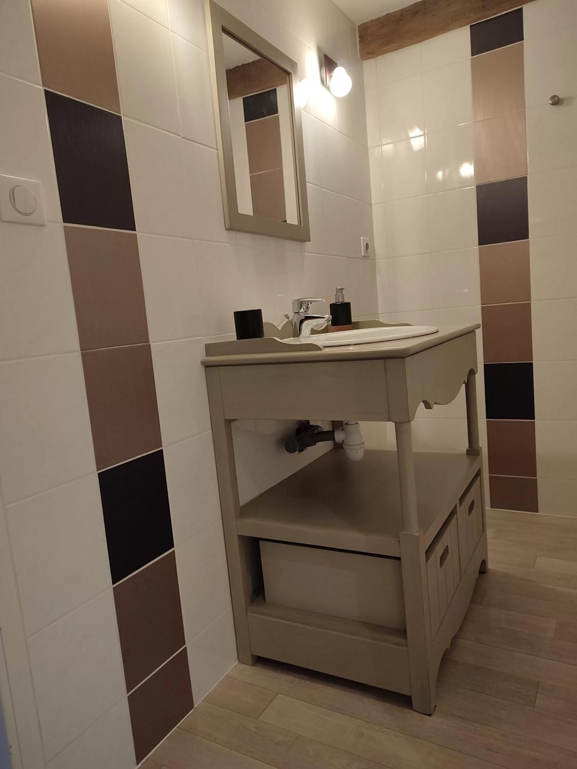 Bathroom in Chambre d'Hôtes La Bardinière