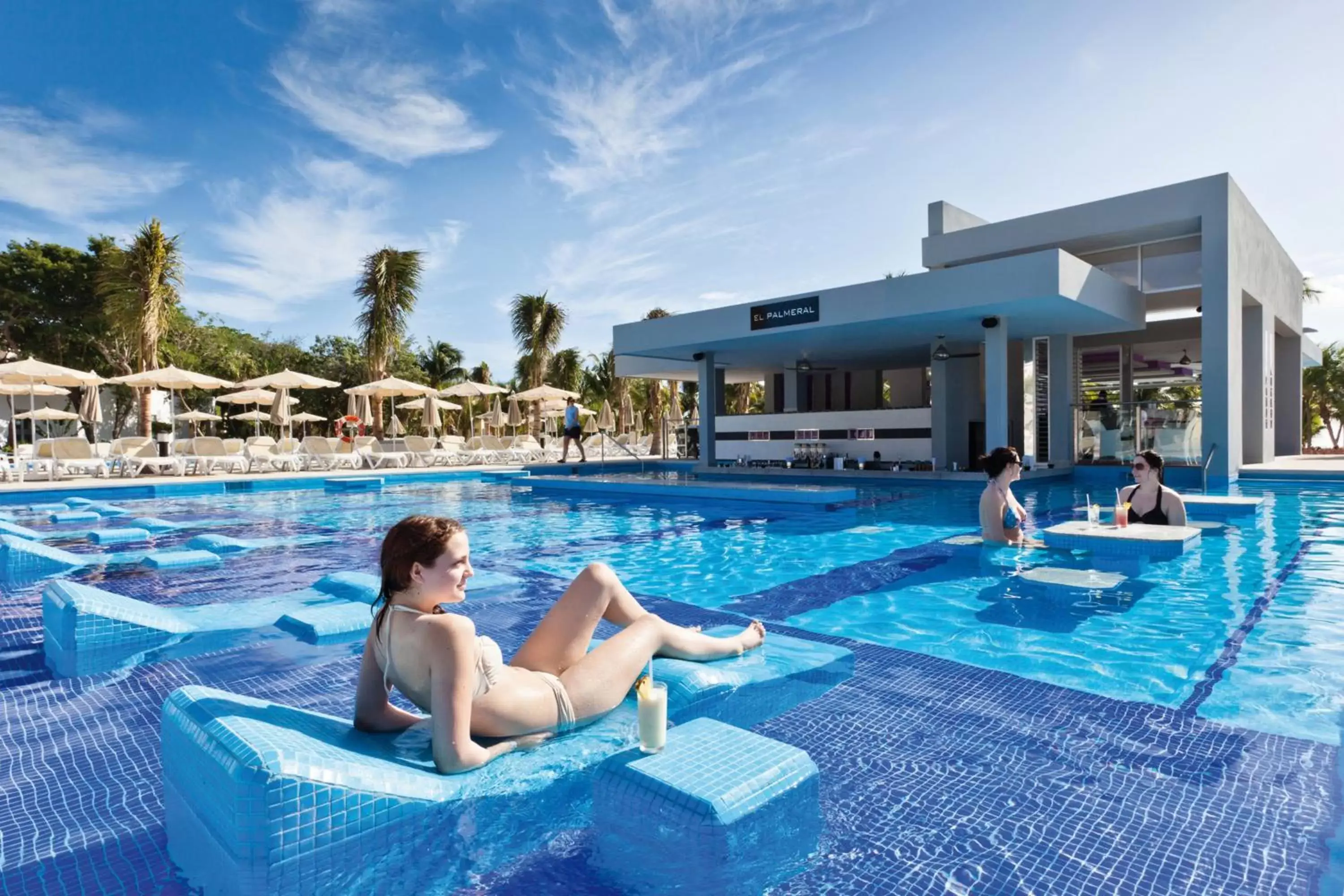 Swimming Pool in Riu Palace Mexico - All Inclusive