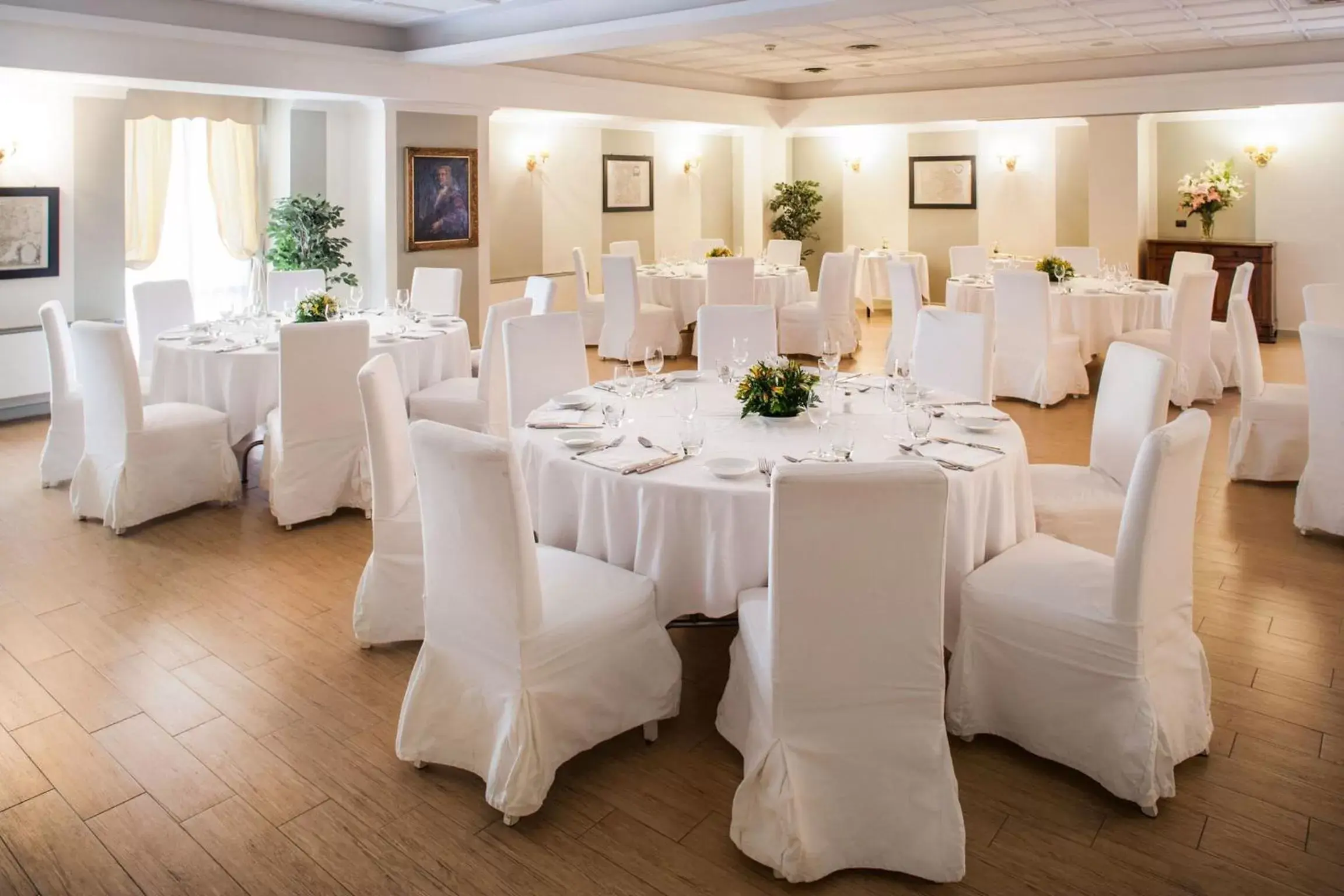 Dining area, Banquet Facilities in Hotel Concord