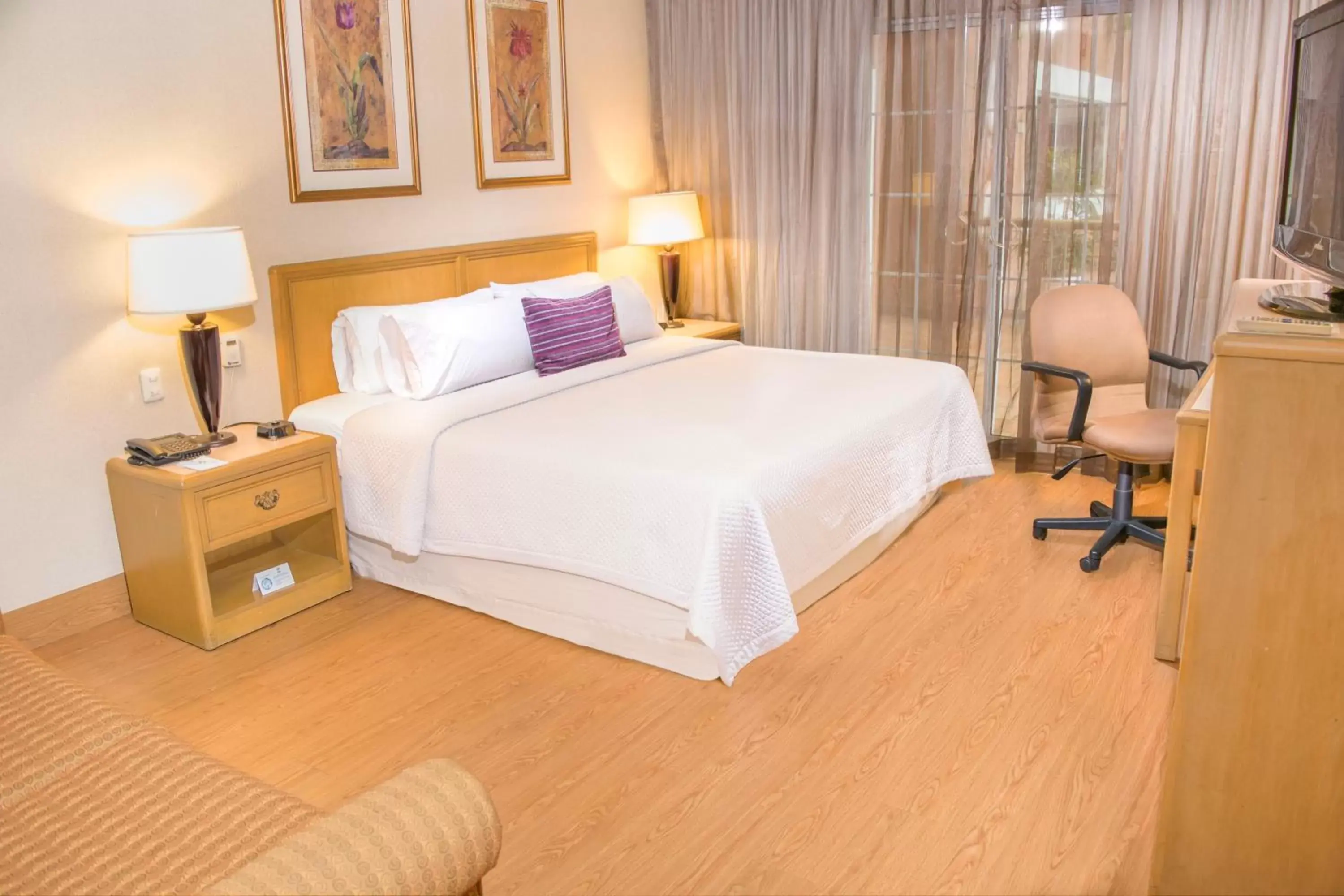 King Room - Non-Smoking in iStay Hotel Ciudad Victoria King Room - Non-Smoking in iStay Hotel Ciudad Victoria