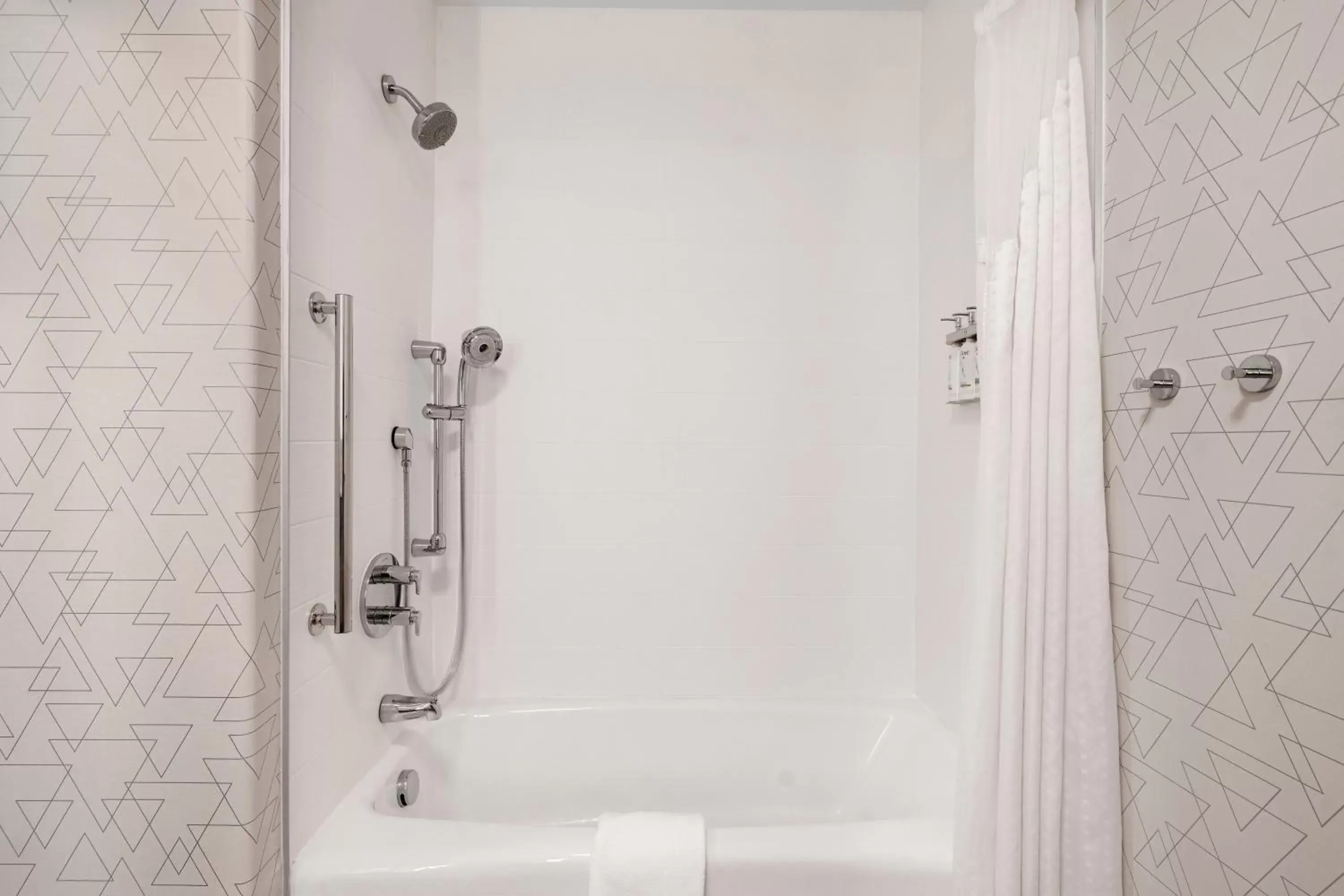 Bath, Bathroom in Holiday Inn Express Hotel & Suites Moab, an IHG Hotel