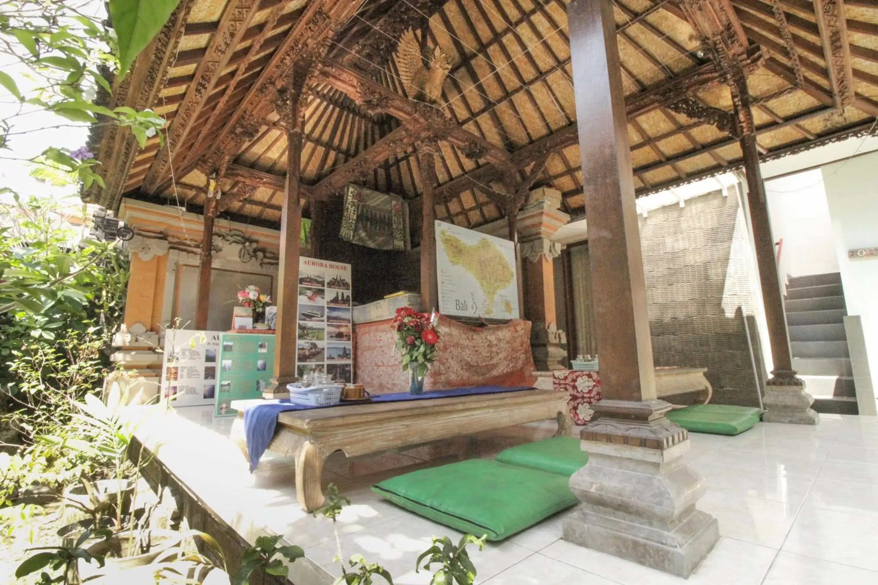 Restaurant/places to eat in Aurora House Ubud